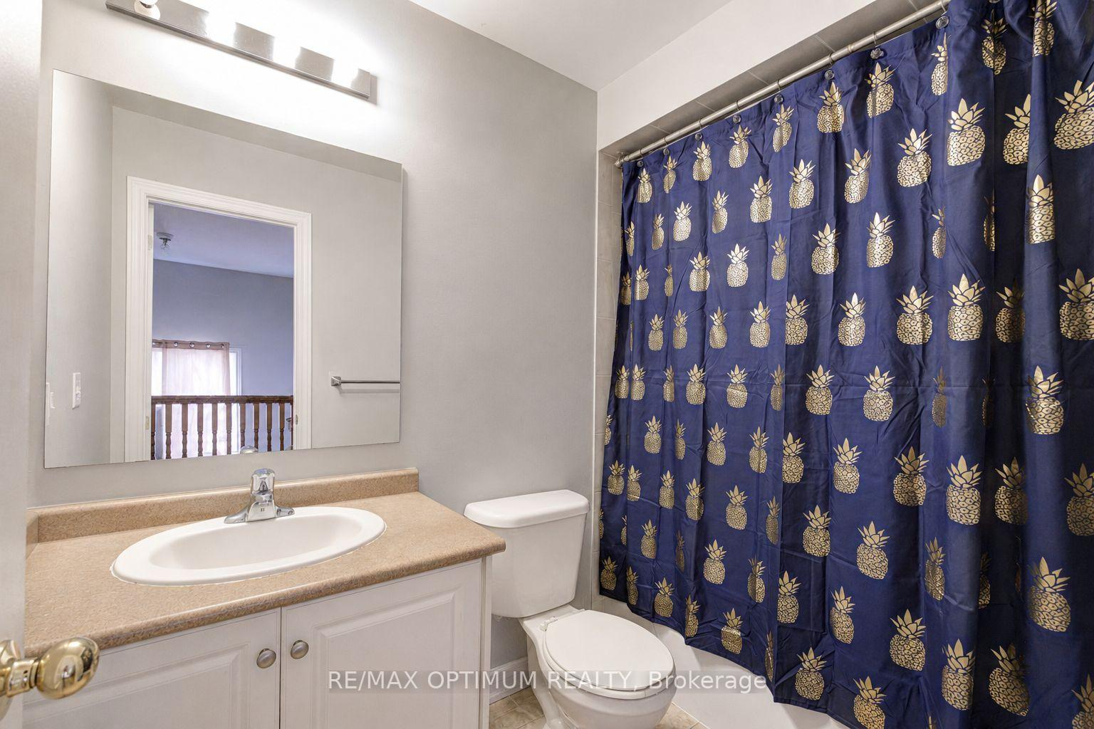 Photo 15 of 12 Franktown Drive, Brampton, Bram East — HOMEH