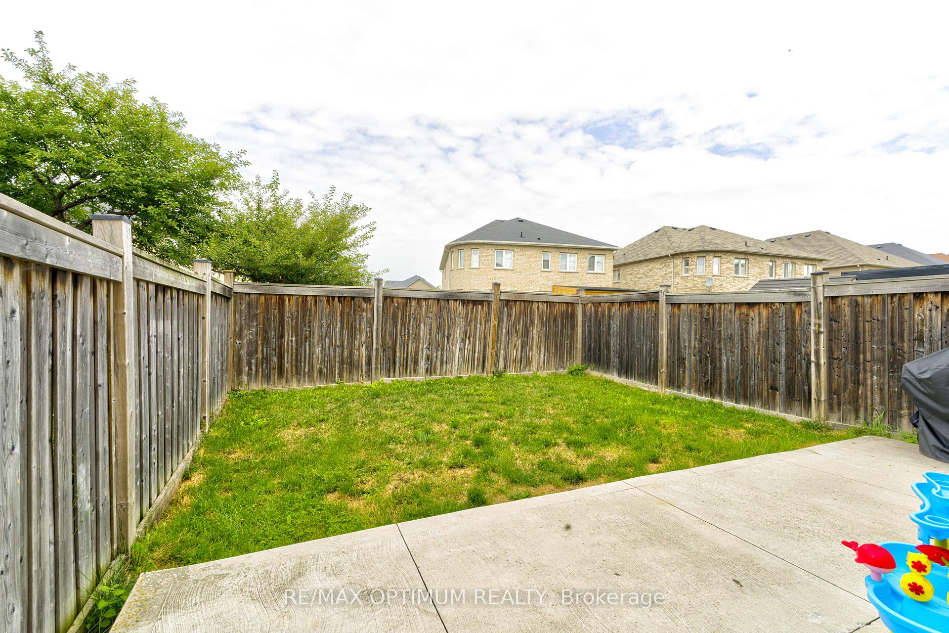 Photo 20 of 12 Franktown Drive, Brampton, Bram East — HOMEH