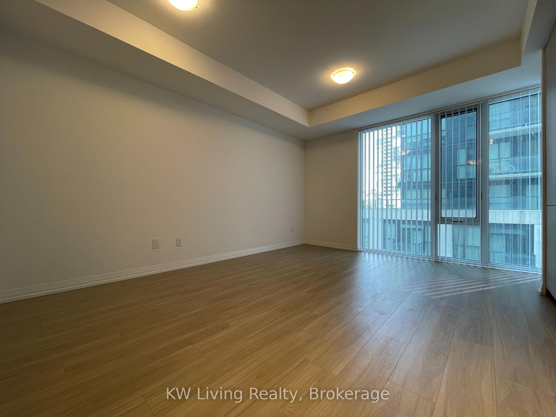 Photo 3 of Unit 1801, 8 Widmer Street, Toronto, Waterfront Communities — HOMEH