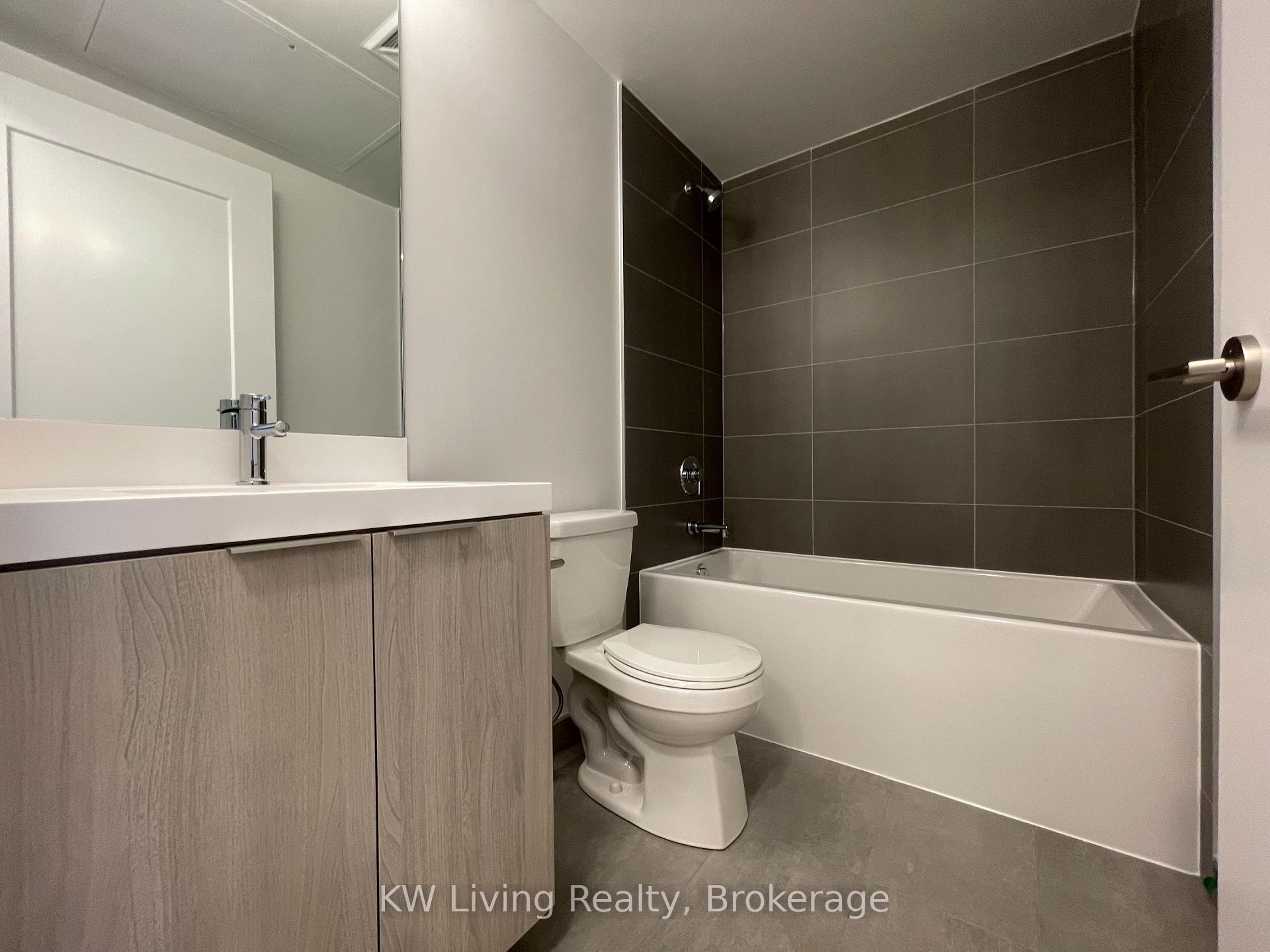 Photo 8 of Unit 1801, 8 Widmer Street, Toronto, Waterfront Communities — HOMEH