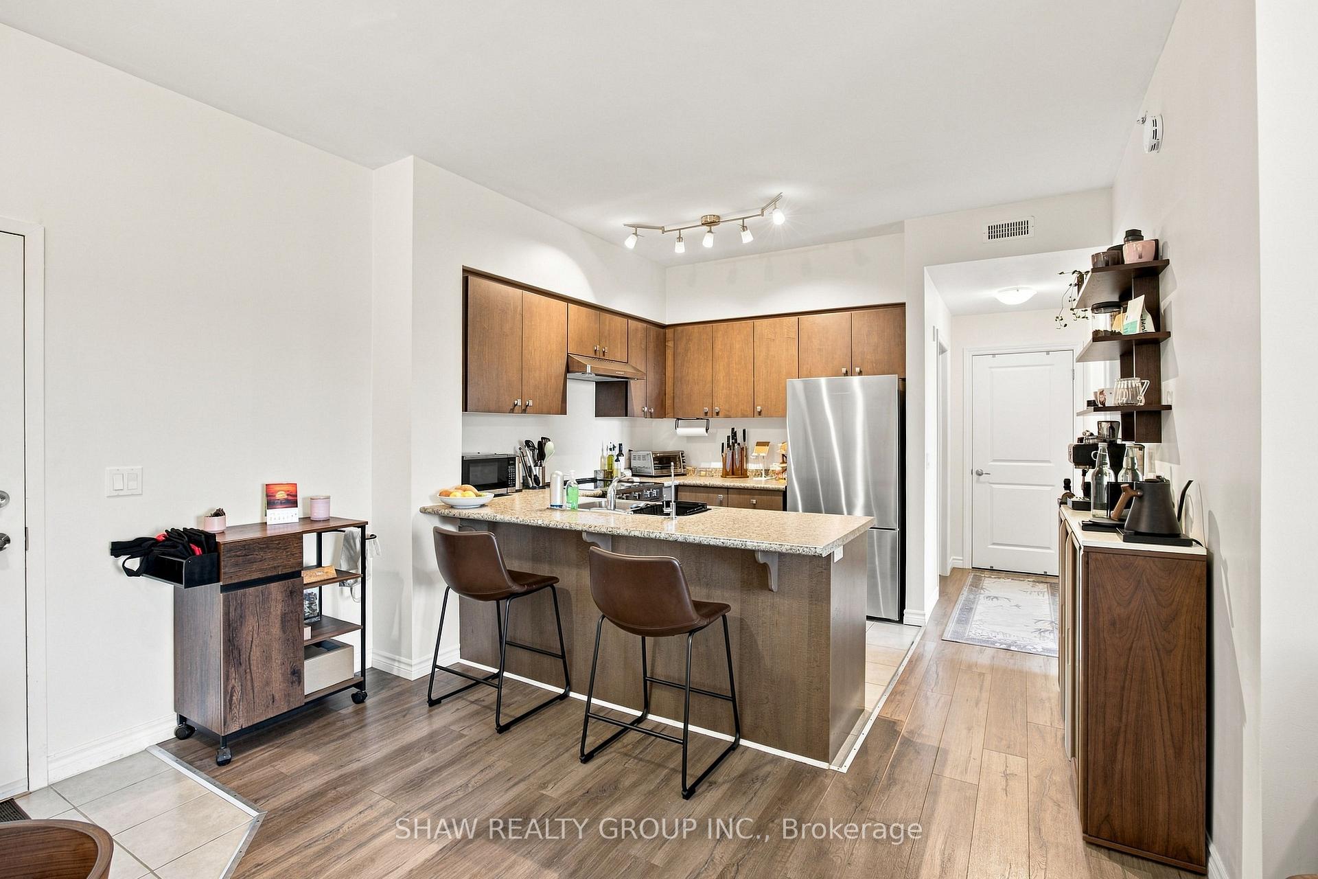 Photo 6 of Unit 423, 1077 Gordon Street, Guelph, Kortright West — HOMEH