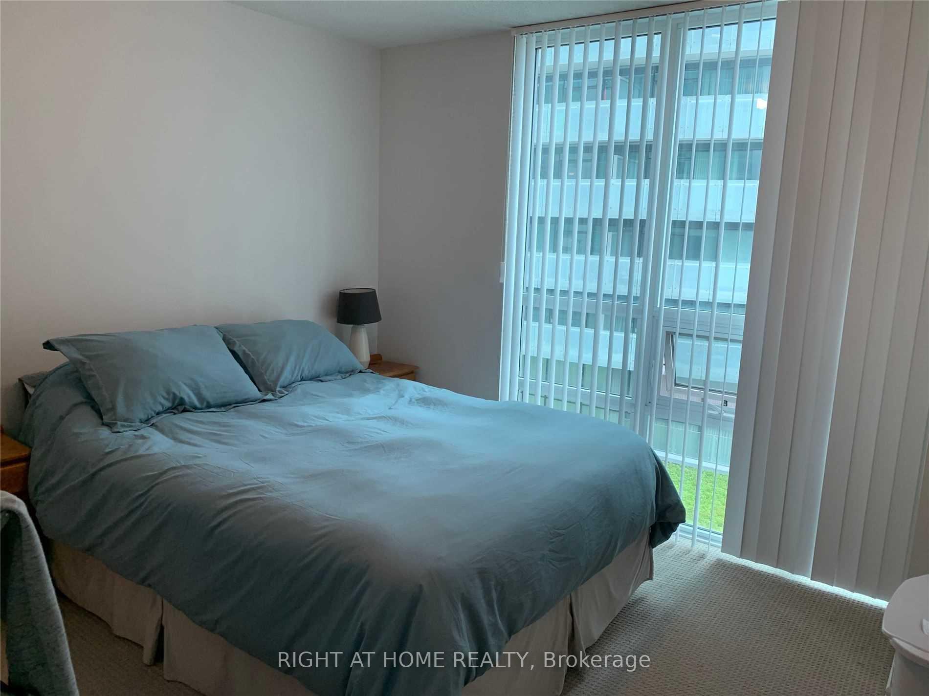 Photo 11 of Unit 810, 19 Grand Trunk Crescent, Toronto, Waterfront Communities — HOMEH