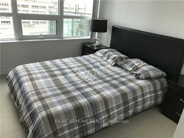 Photo 13 of Unit 810, 19 Grand Trunk Crescent, Toronto, Waterfront Communities — HOMEH
