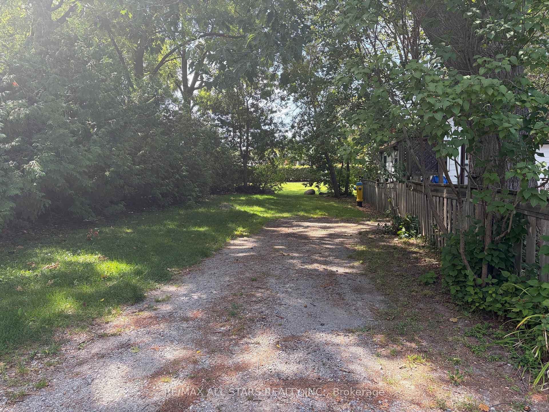 Photo 9 of 22B Thompson Drive, Georgina, Sutton & Jackson's Point — HOMEH