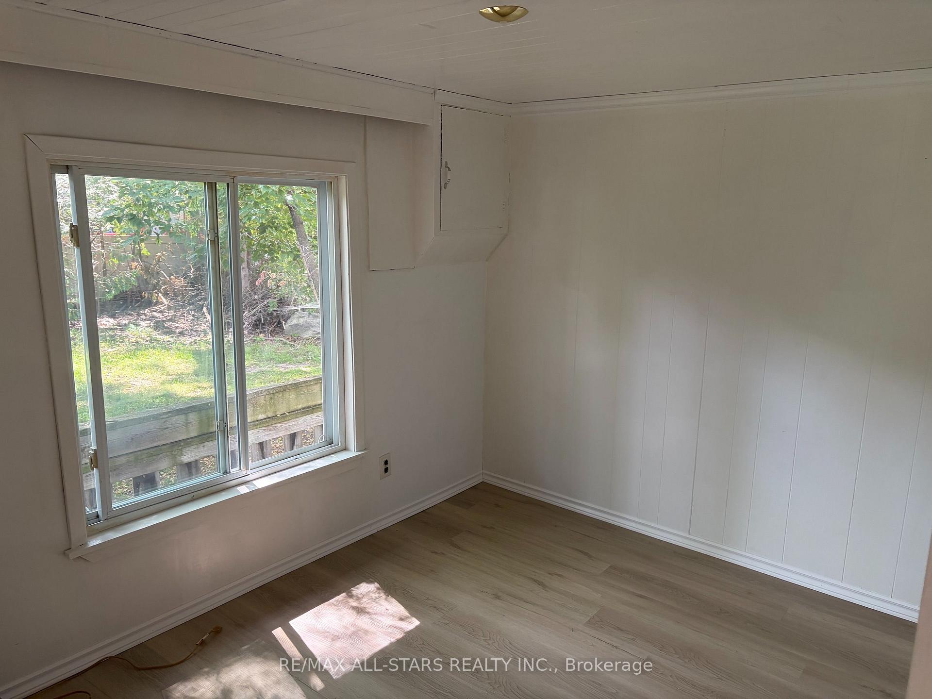 Photo 10 of 22B Thompson Drive, Georgina, Sutton & Jackson's Point — HOMEH