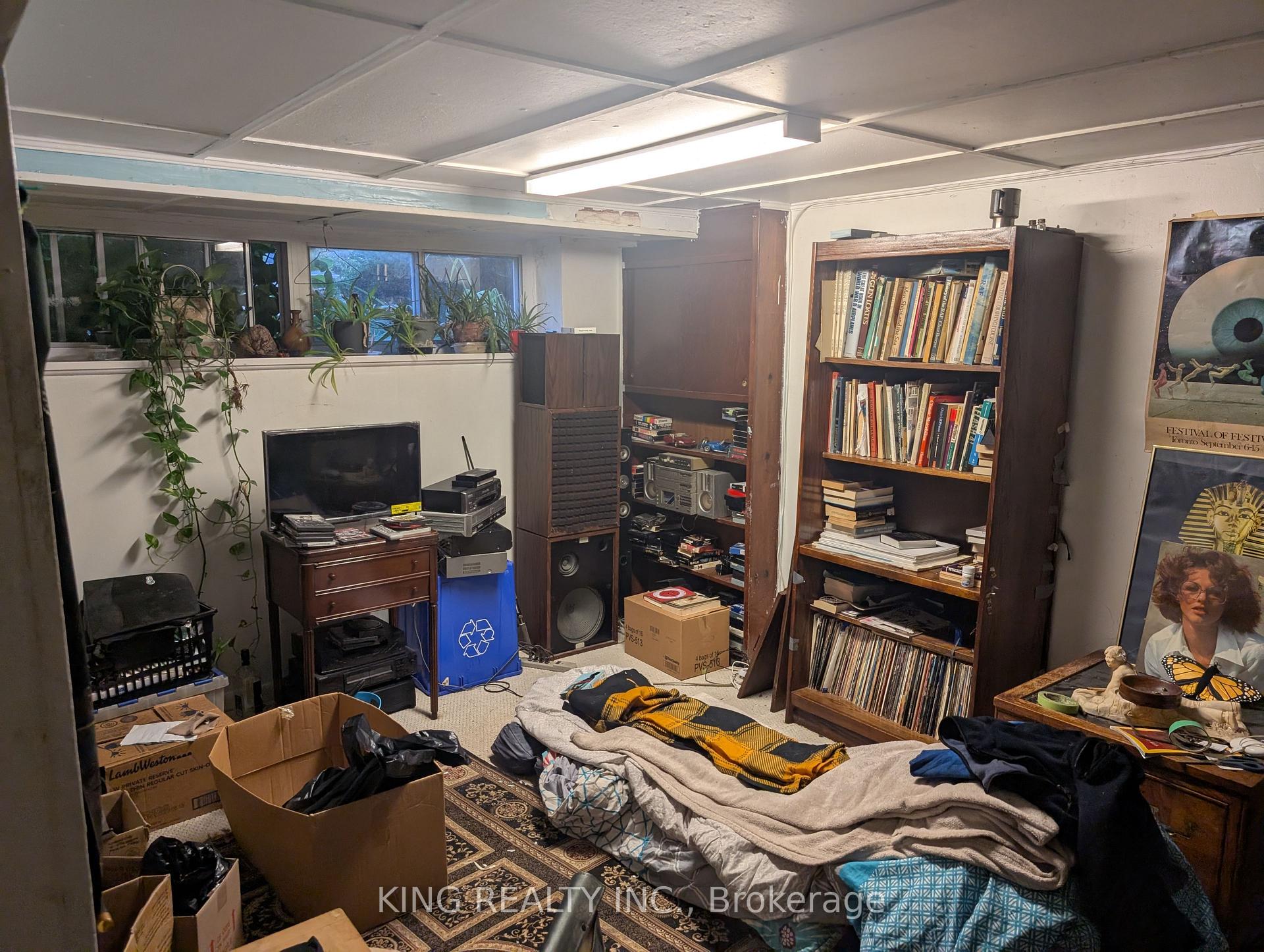 Photo 11 of 78 Pandora Circle, Scarborough, Woburn — HOMEH