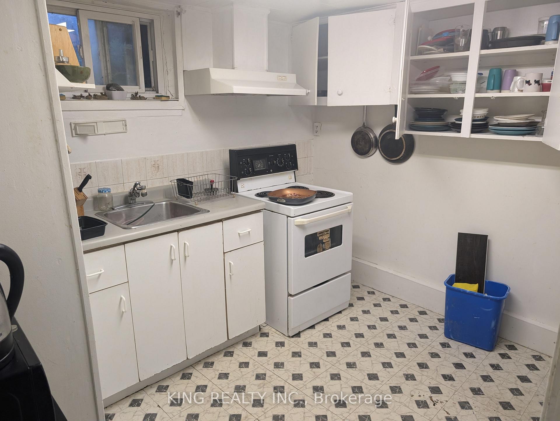 Photo 15 of 78 Pandora Circle, Scarborough, Woburn — HOMEH