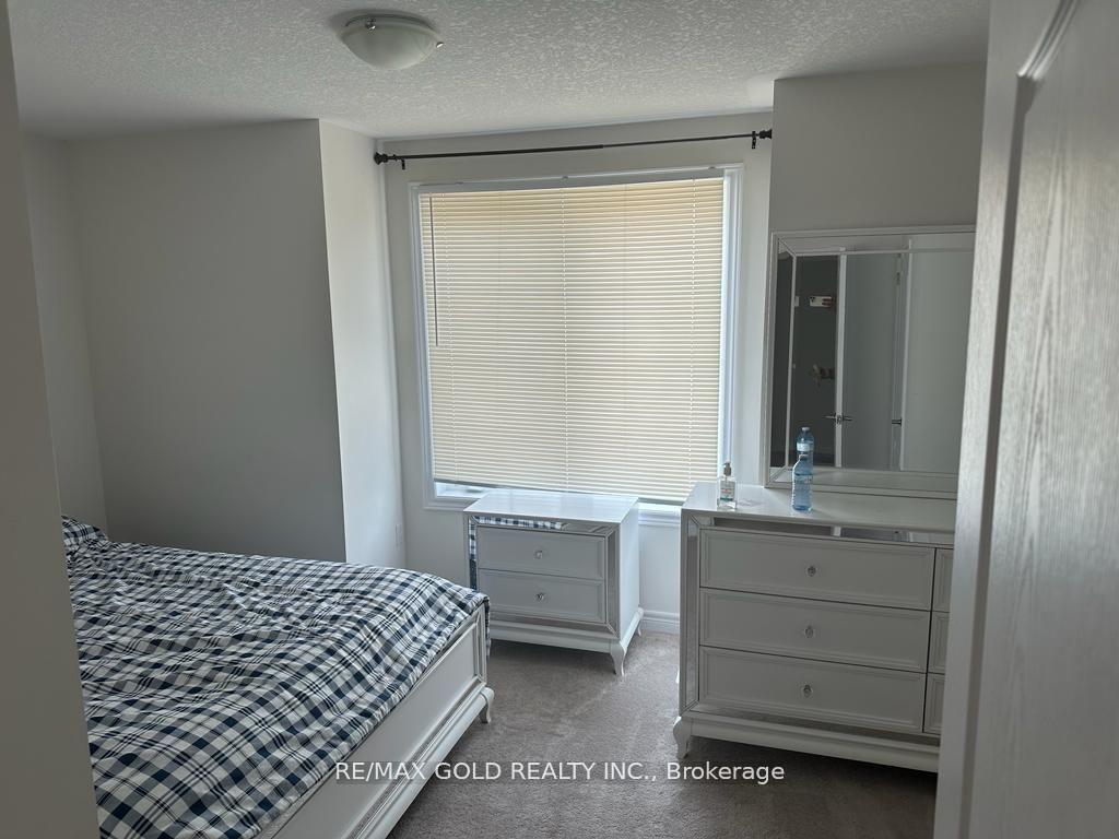 Photo 14 of Unit 67, 763 Linden Drive, Cambridge, Preston Heights — HOMEH