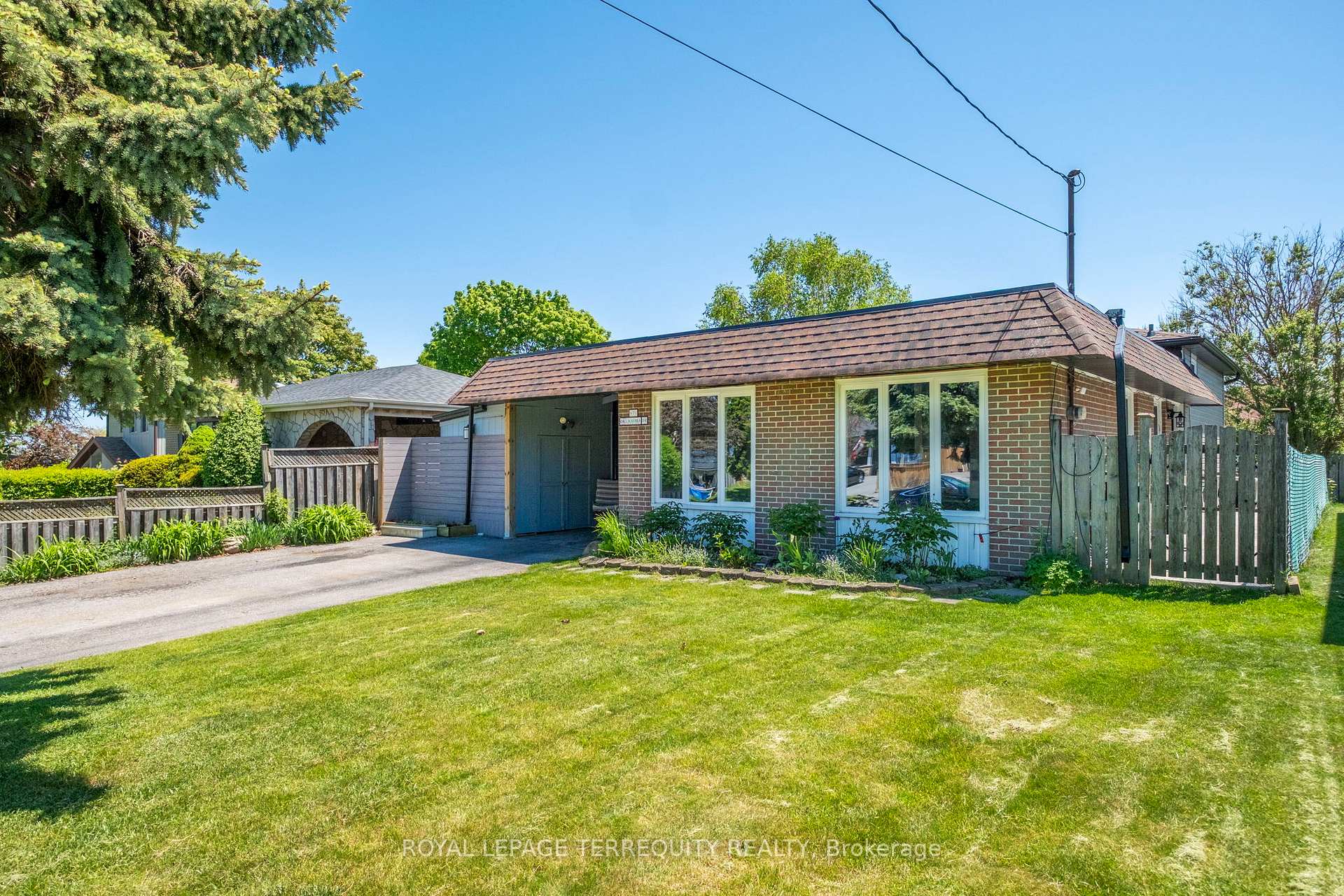 Photo 4 of 971 Oklahoma Drive, Pickering, West Shore — HOMEH