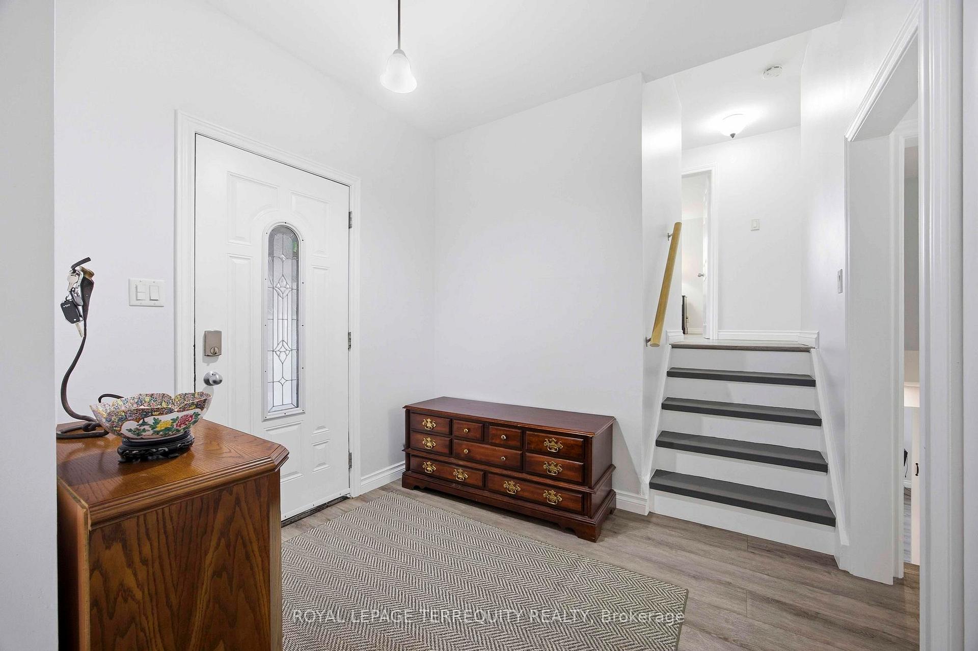 Photo 9 of 971 Oklahoma Drive, Pickering, West Shore — HOMEH