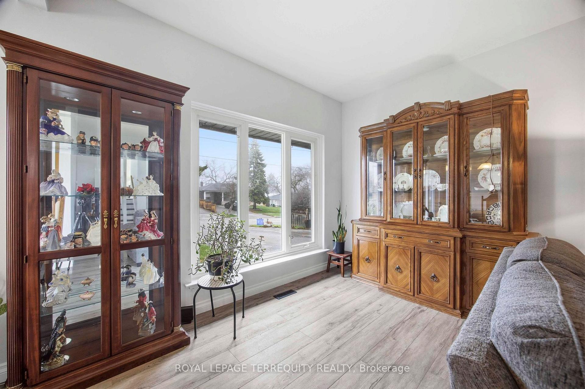 Photo 12 of 971 Oklahoma Drive, Pickering, West Shore — HOMEH