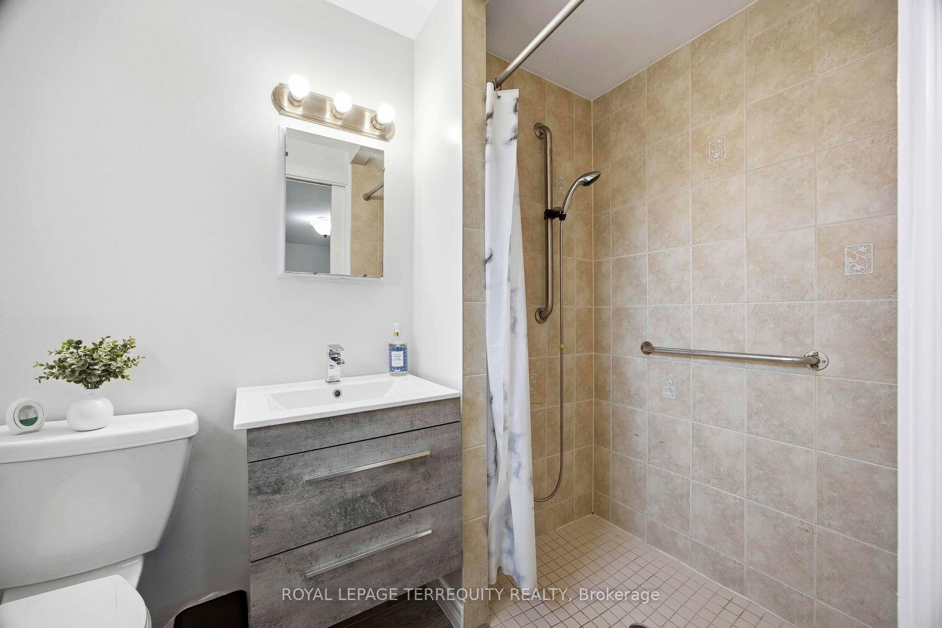 Photo 24 of 971 Oklahoma Drive, Pickering, West Shore — HOMEH