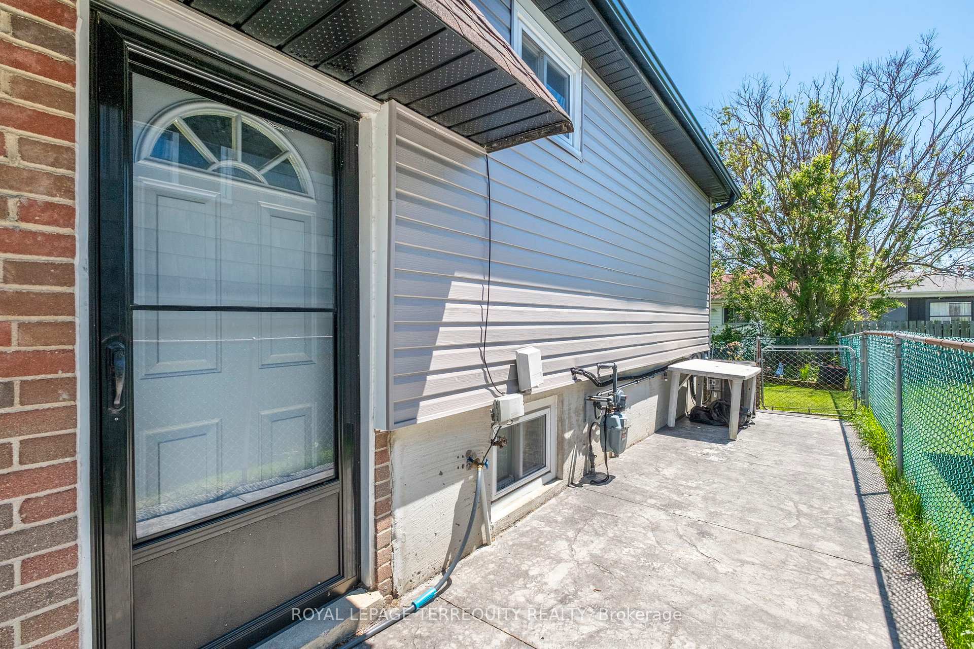 Photo 46 of 971 Oklahoma Drive, Pickering, West Shore — HOMEH
