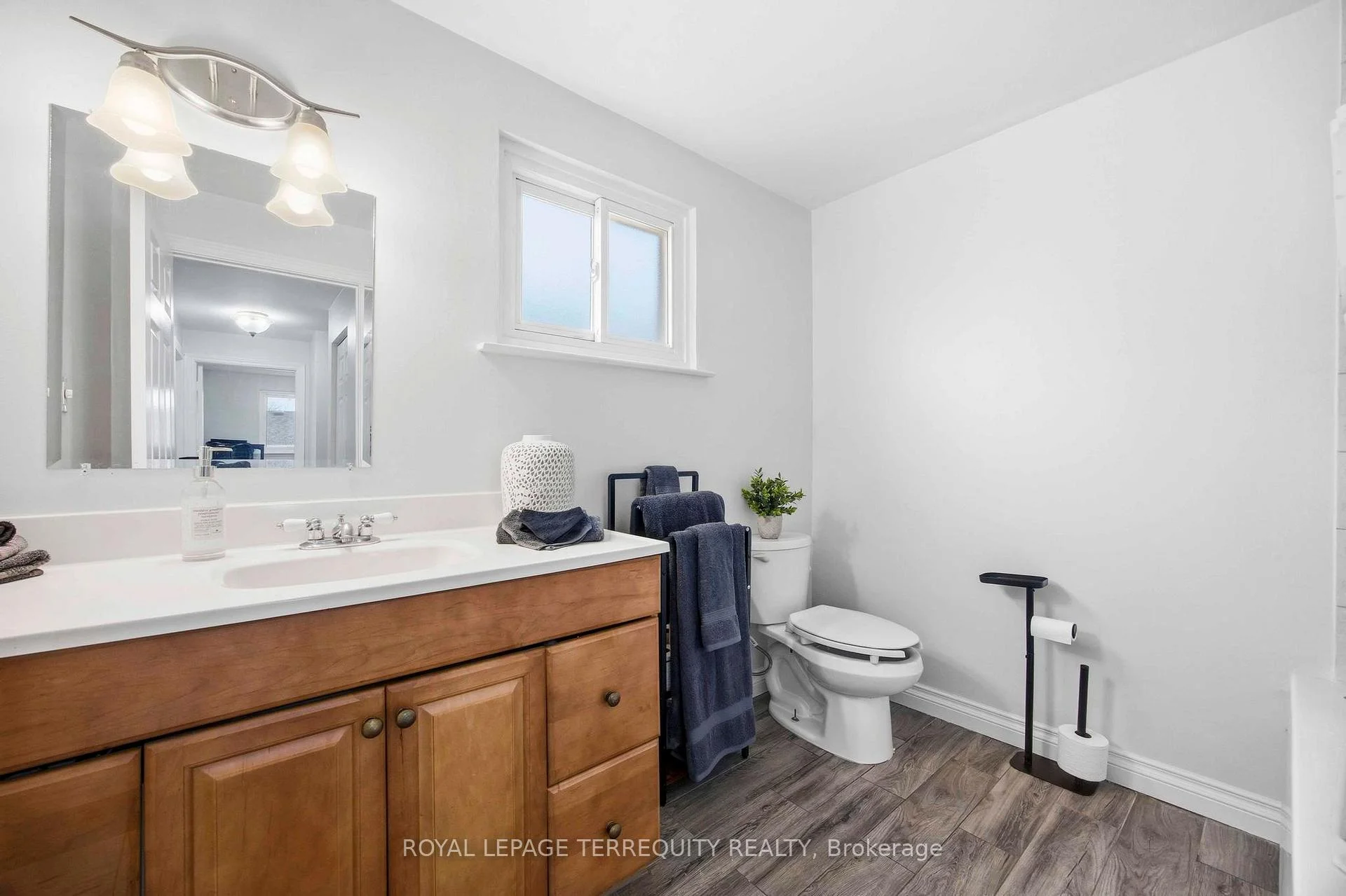 Photo 31 of 971 Oklahoma Drive, Pickering, West Shore — HOMEH