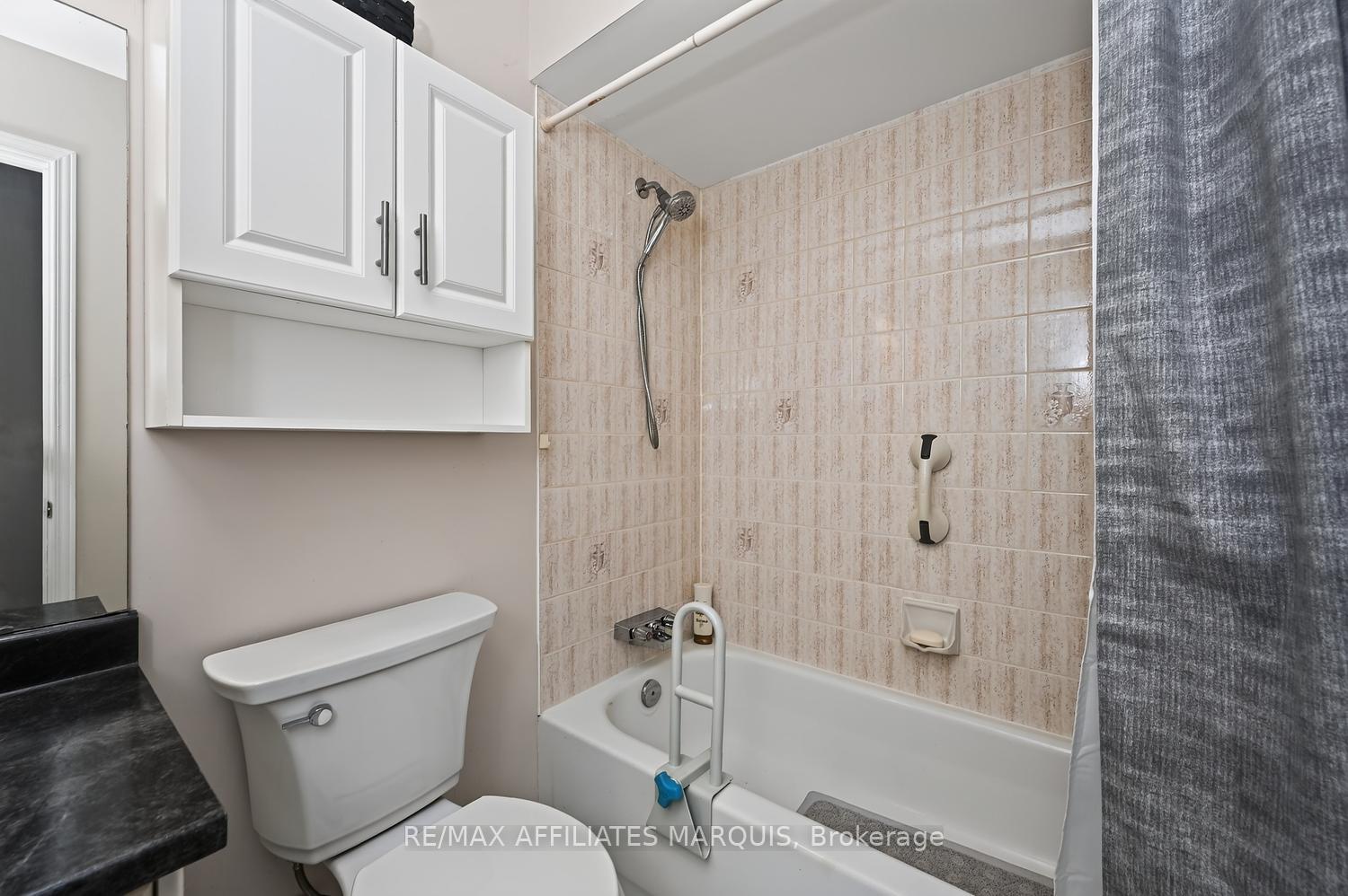Photo 23 of Unit 106, 10 Armstrong Drive, Smiths Falls, Smiths Falls — HOMEH