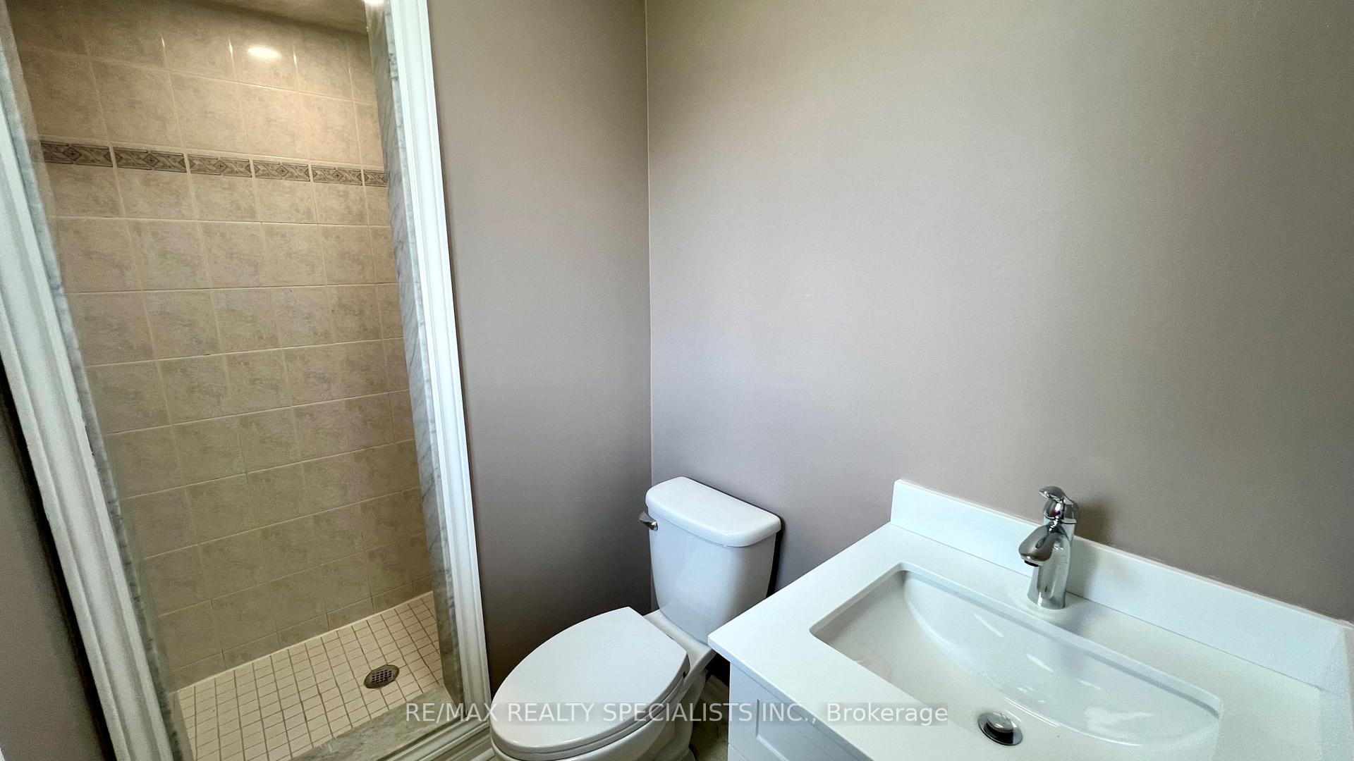 Photo 13 of 5 Russell Hill Drive, Barrie, Painswick South — HOMEH