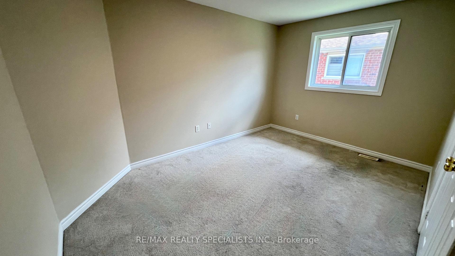 Photo 14 of 5 Russell Hill Drive, Barrie, Painswick South — HOMEH