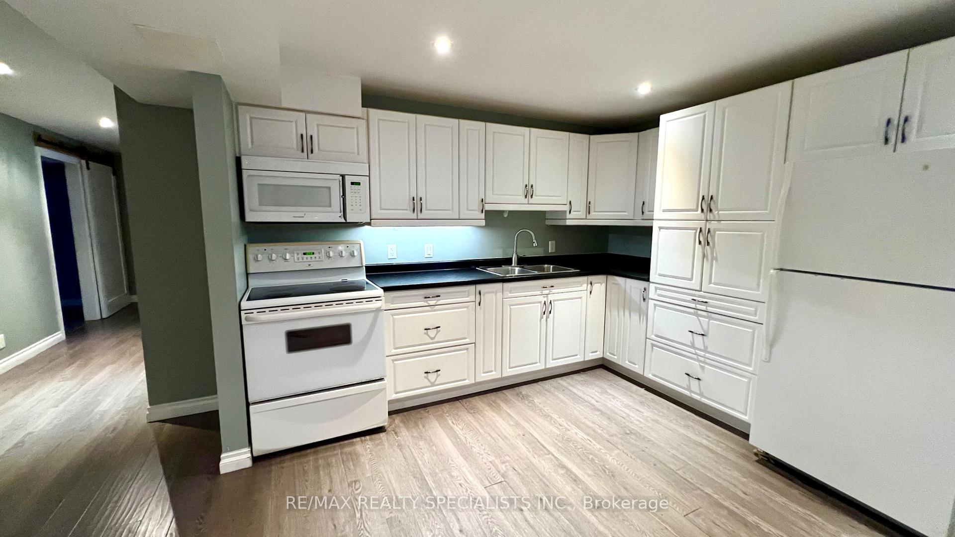 Photo 18 of 5 Russell Hill Drive, Barrie, Painswick South — HOMEH