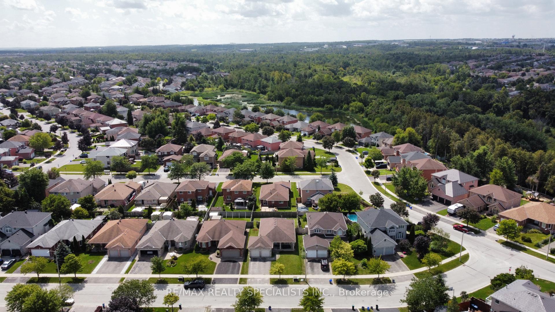 Photo 24 of 5 Russell Hill Drive, Barrie, Painswick South — HOMEH