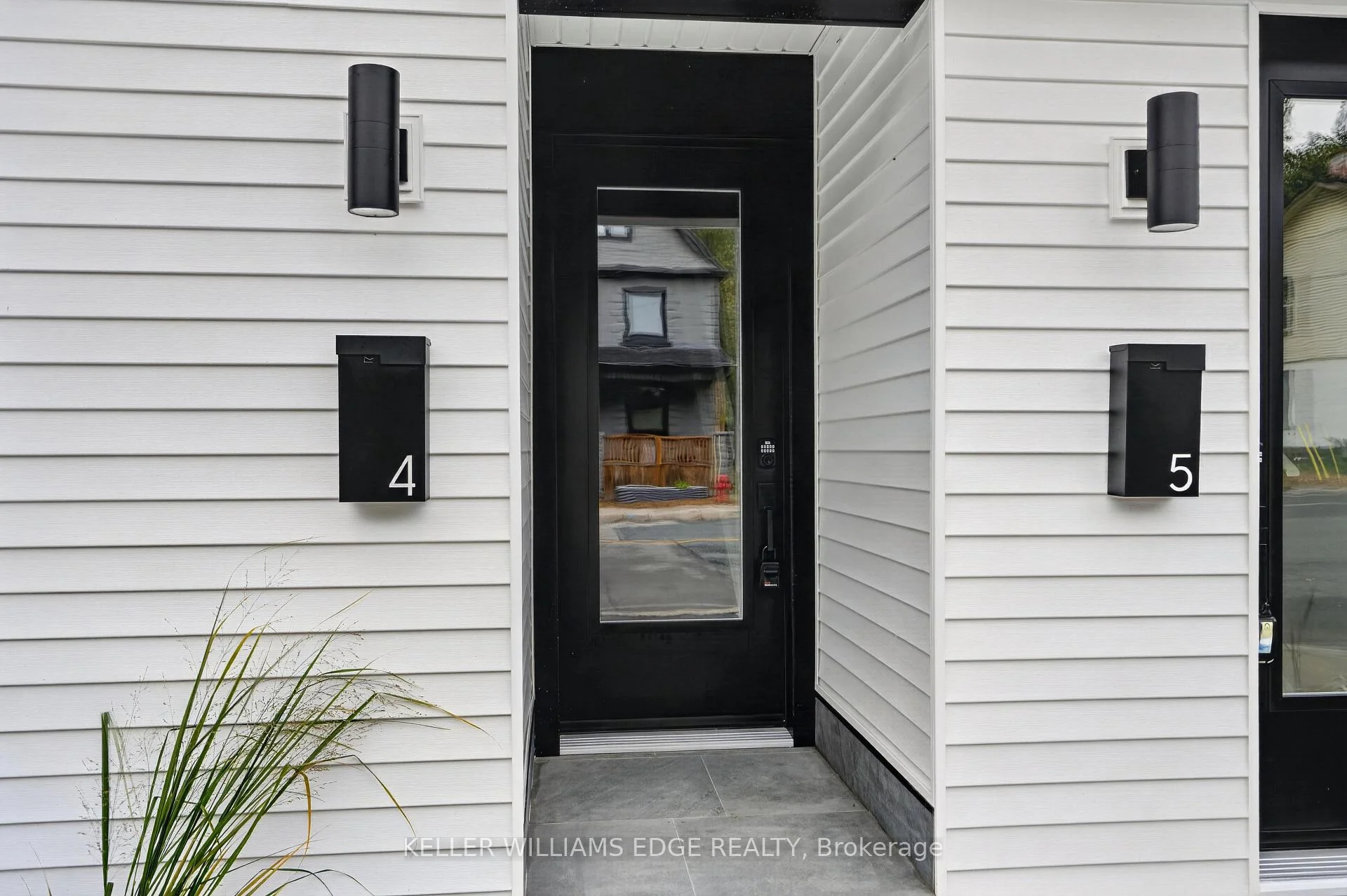 Photo 8 of Unit 4, 332 King Street W, Hamilton, Dundas — HOMEH