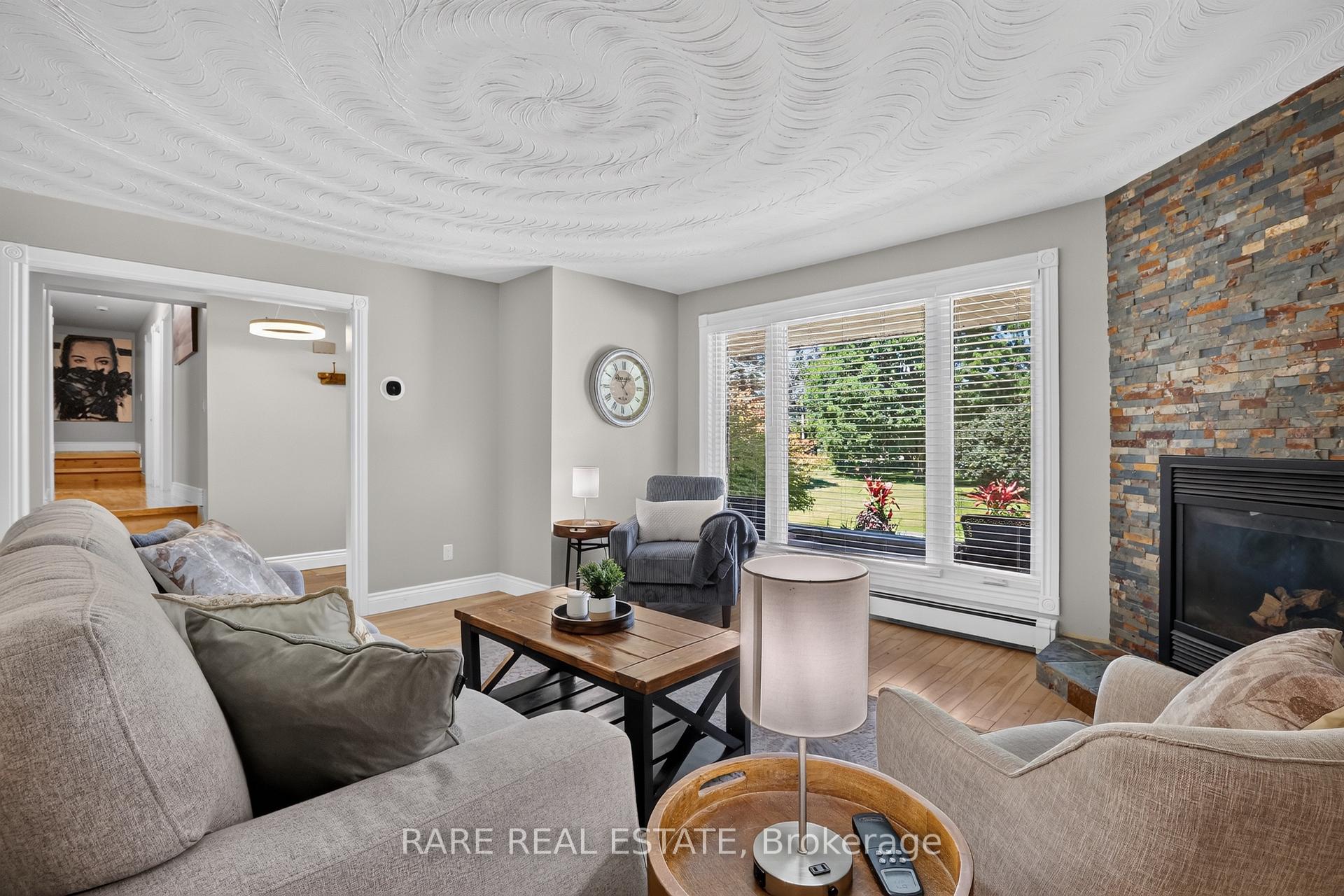 Photo 9 of 79 Caroline Street W, Clearview, Rural Clearview — HOMEH