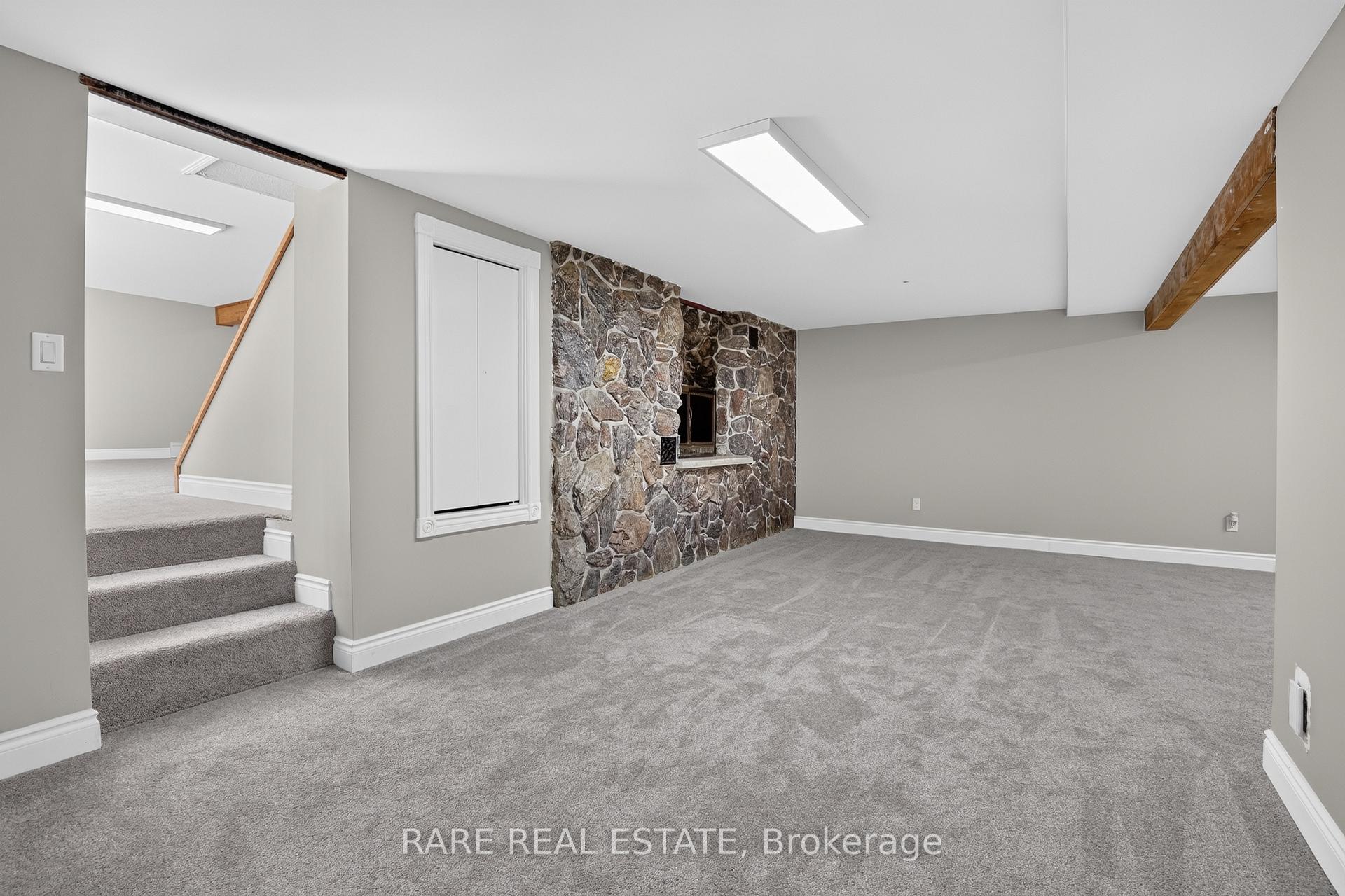 Photo 44 of 79 Caroline Street W, Clearview, Rural Clearview — HOMEH