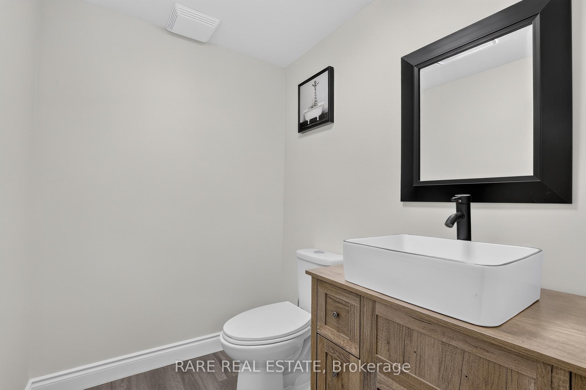 Photo 46 of 79 Caroline Street W, Clearview, Rural Clearview — HOMEH