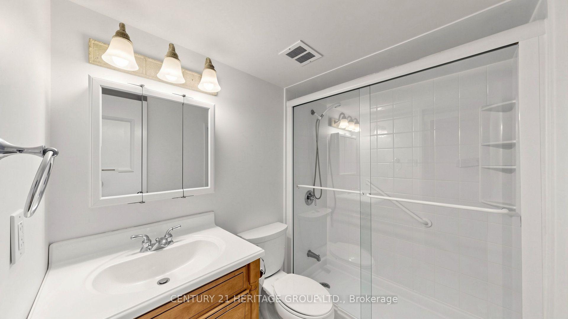 Photo 25 of Unit 1108, 60 Inverlochy Boulevard, Markham, Royal Orchard — HOMEH