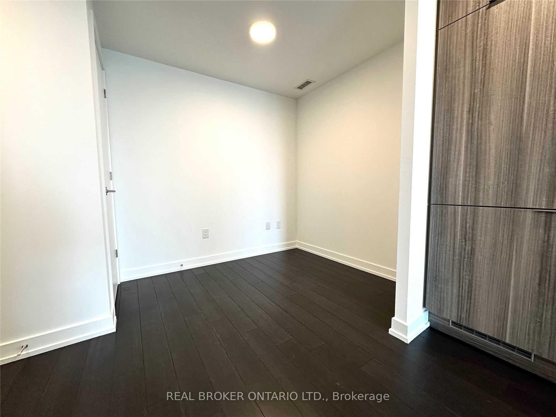 Photo 13 of Unit 1401, 39 Roehampton Avenue, Toronto, Mount Pleasant West — HOMEH