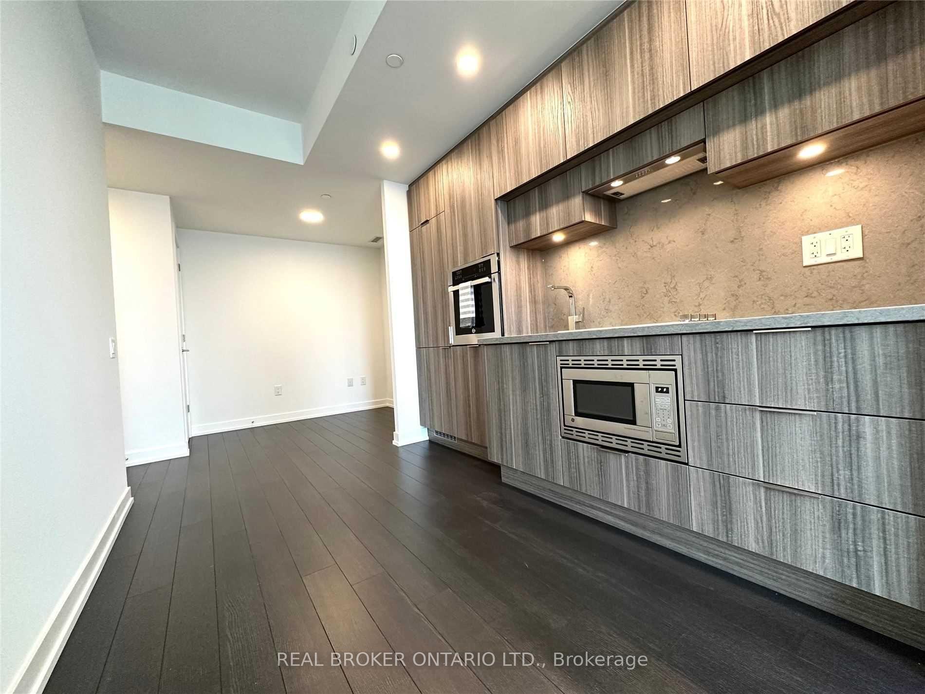 Photo 15 of Unit 1401, 39 Roehampton Avenue, Toronto, Mount Pleasant West — HOMEH