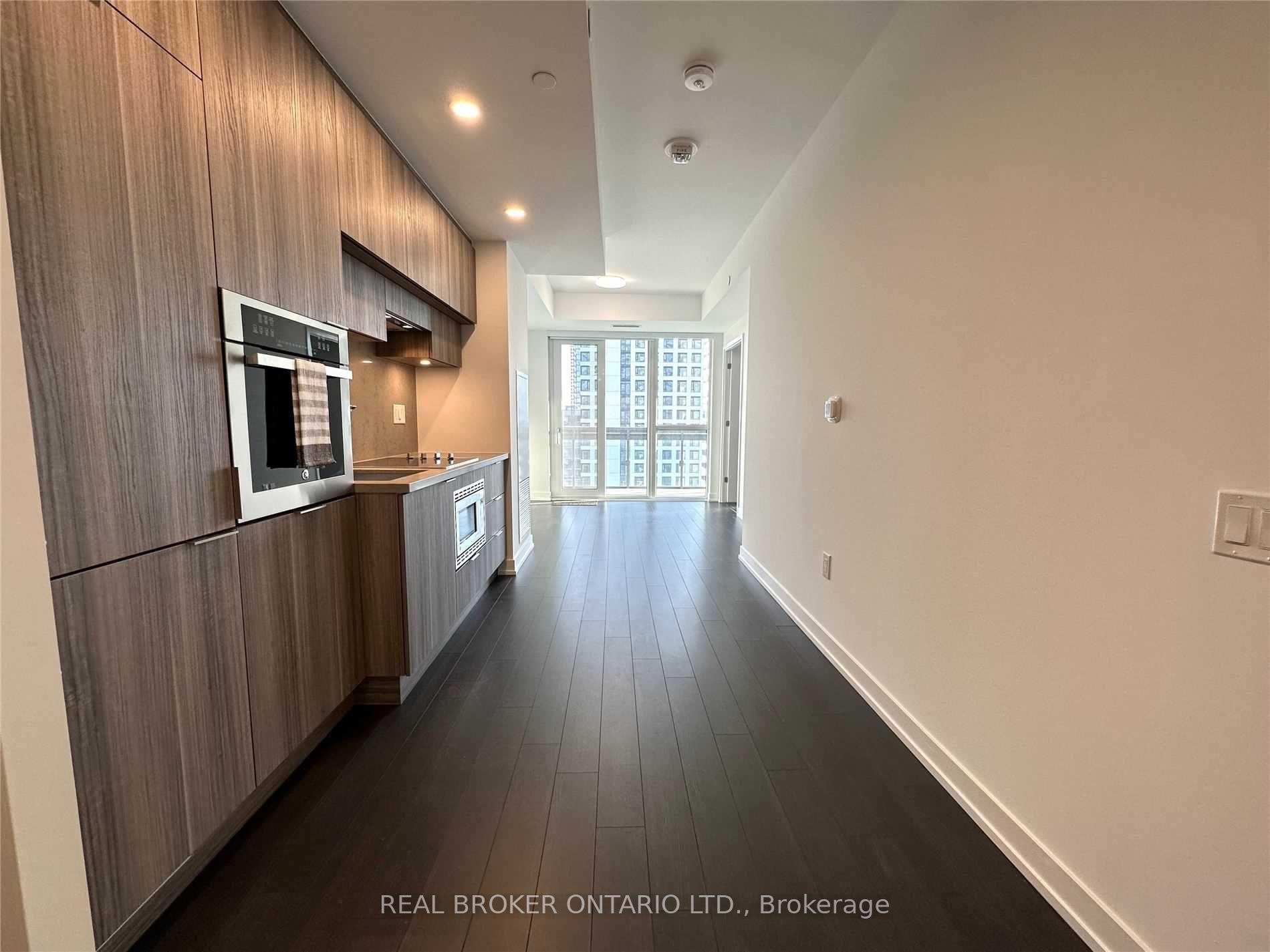 Photo 17 of Unit 1401, 39 Roehampton Avenue, Toronto, Mount Pleasant West — HOMEH