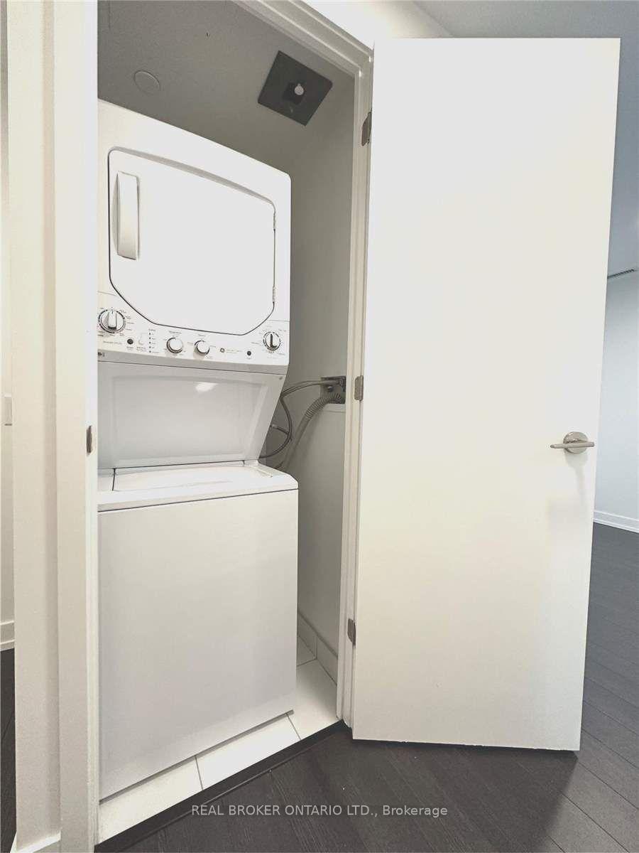Photo 19 of Unit 1401, 39 Roehampton Avenue, Toronto, Mount Pleasant West — HOMEH