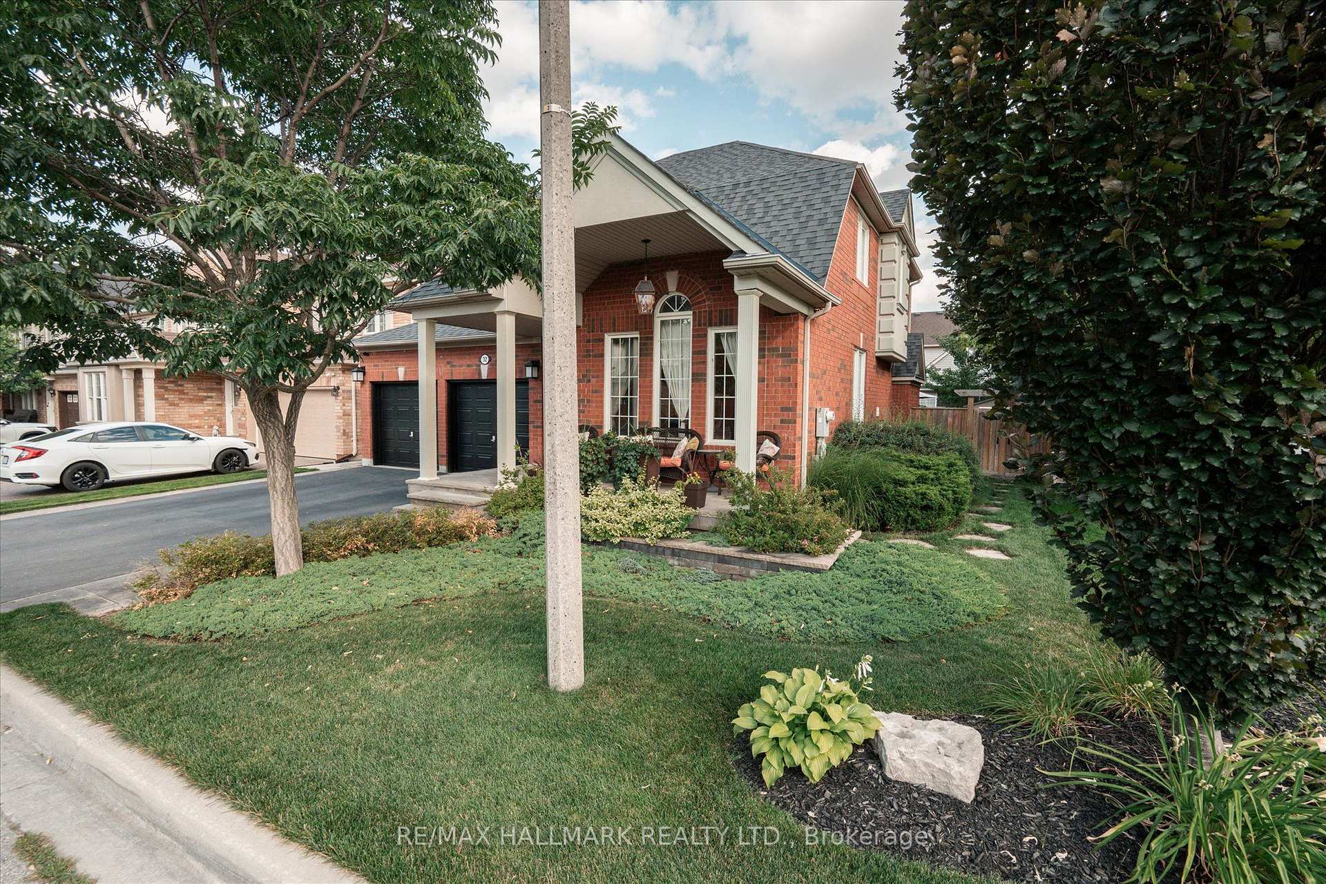 Photo 6 of 32 Redcastle Street, Brampton, Fletcher's Meadow — HOMEH