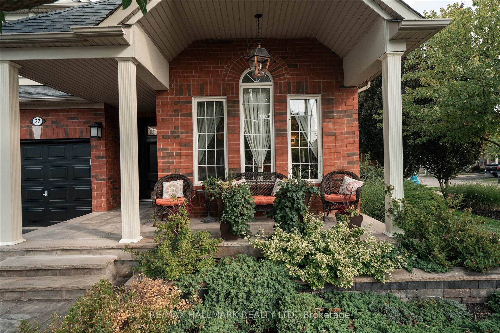 Photo 8 of 32 Redcastle Street, Brampton, Fletcher's Meadow — HOMEH