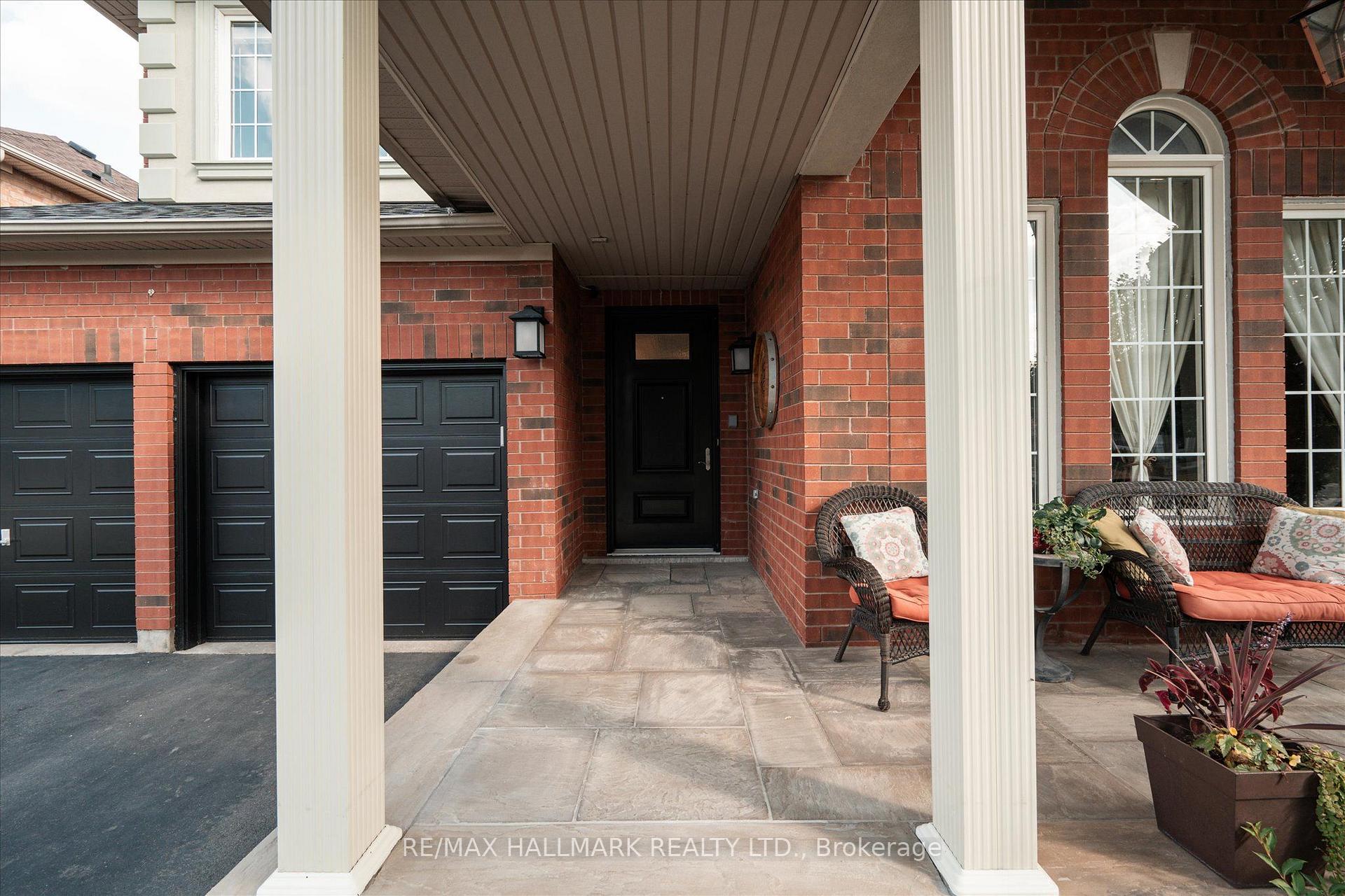 Photo 11 of 32 Redcastle Street, Brampton, Fletcher's Meadow — HOMEH