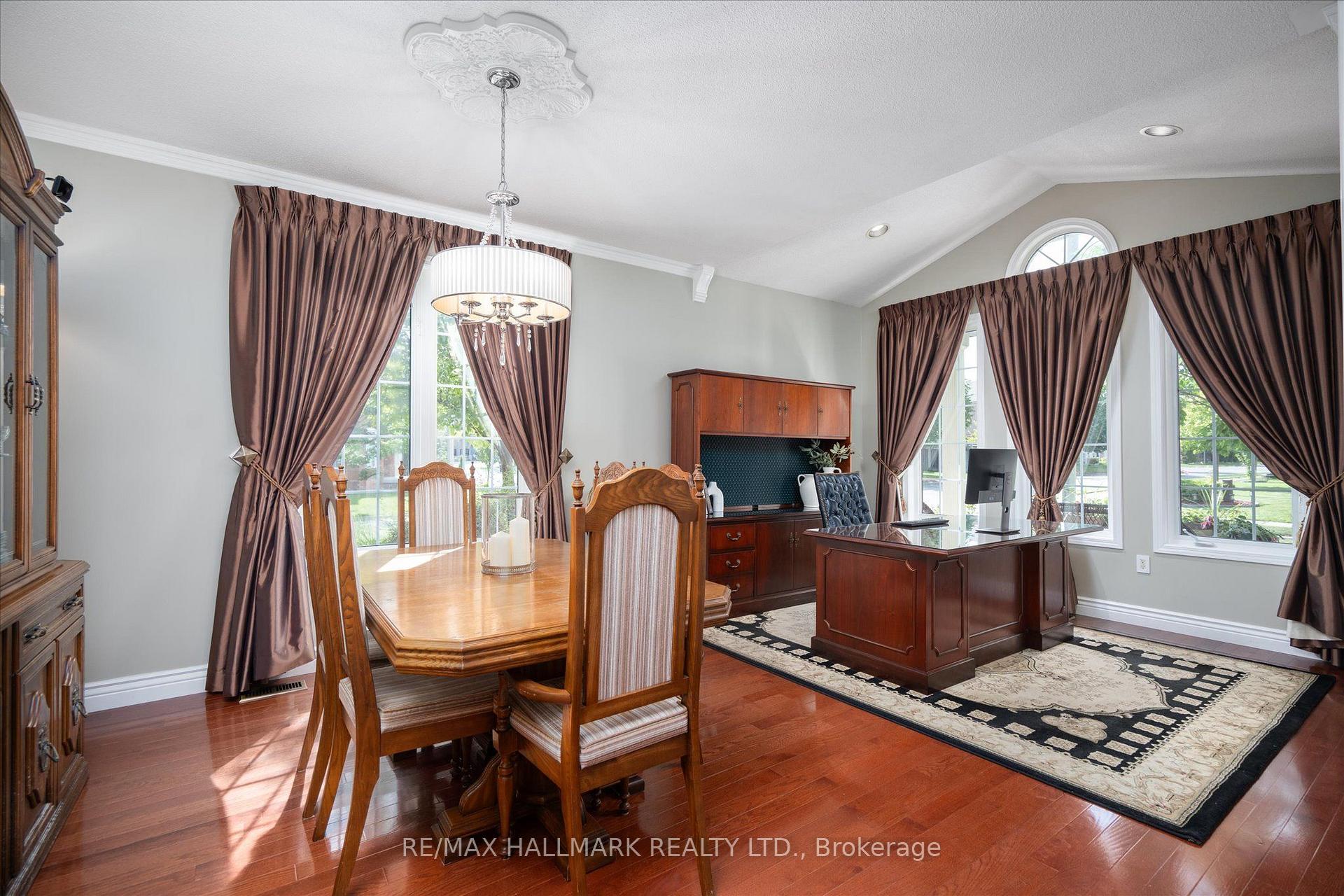 Photo 14 of 32 Redcastle Street, Brampton, Fletcher's Meadow — HOMEH