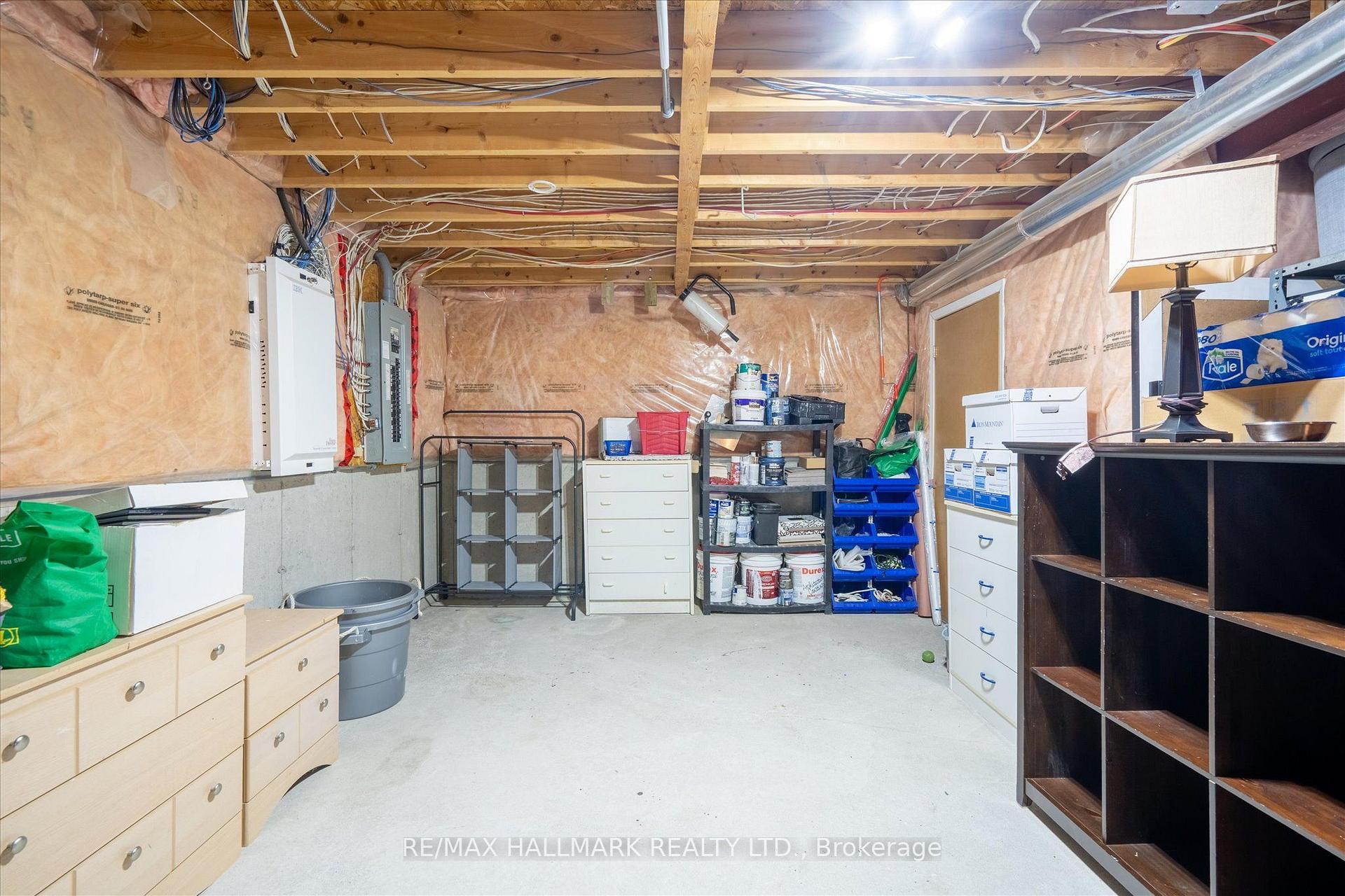 Photo 41 of 32 Redcastle Street, Brampton, Fletcher's Meadow — HOMEH