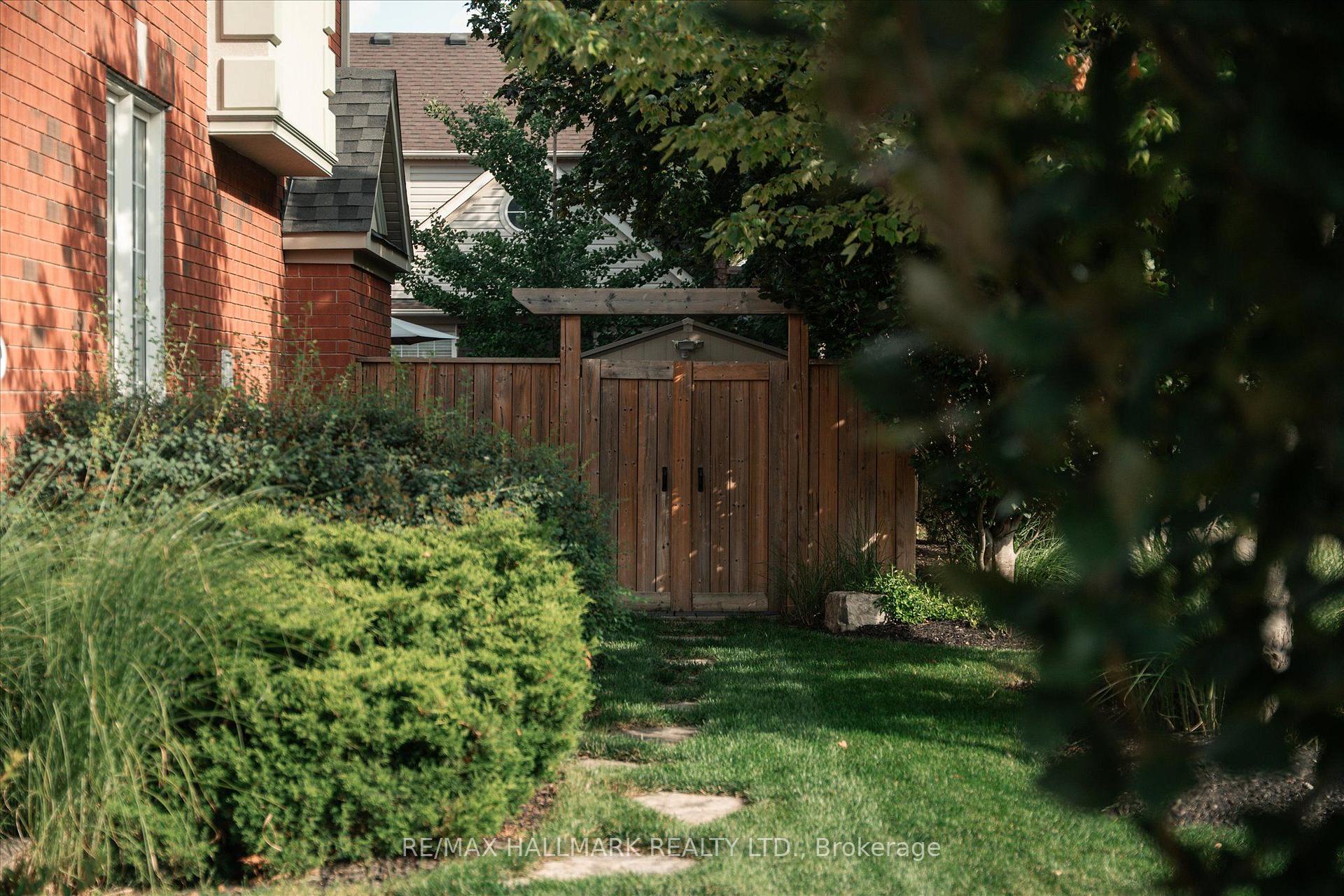 Photo 47 of 32 Redcastle Street, Brampton, Fletcher's Meadow — HOMEH