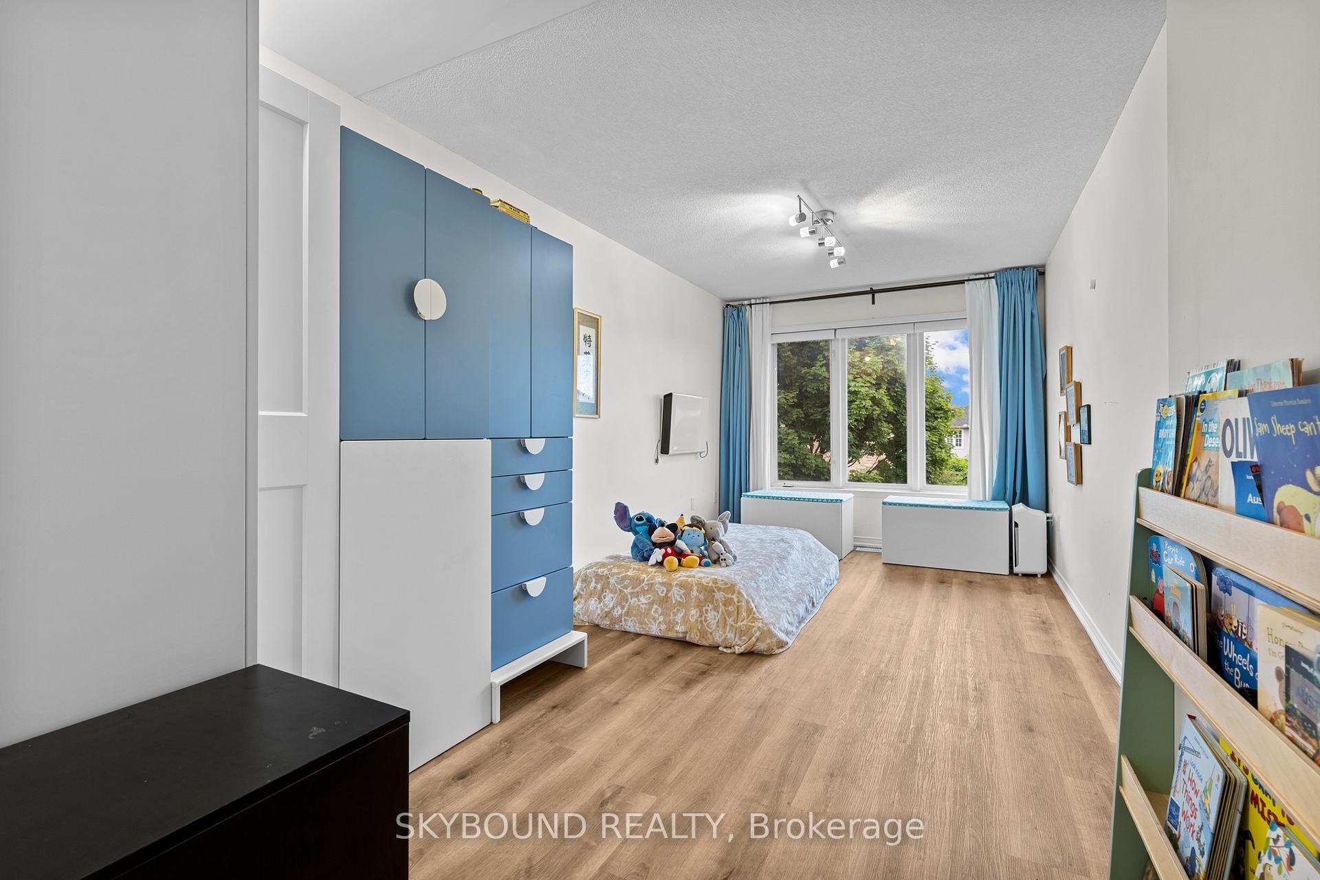 Photo 17 of 1296 Blanshard Drive, Burlington, Tansley — HOMEH