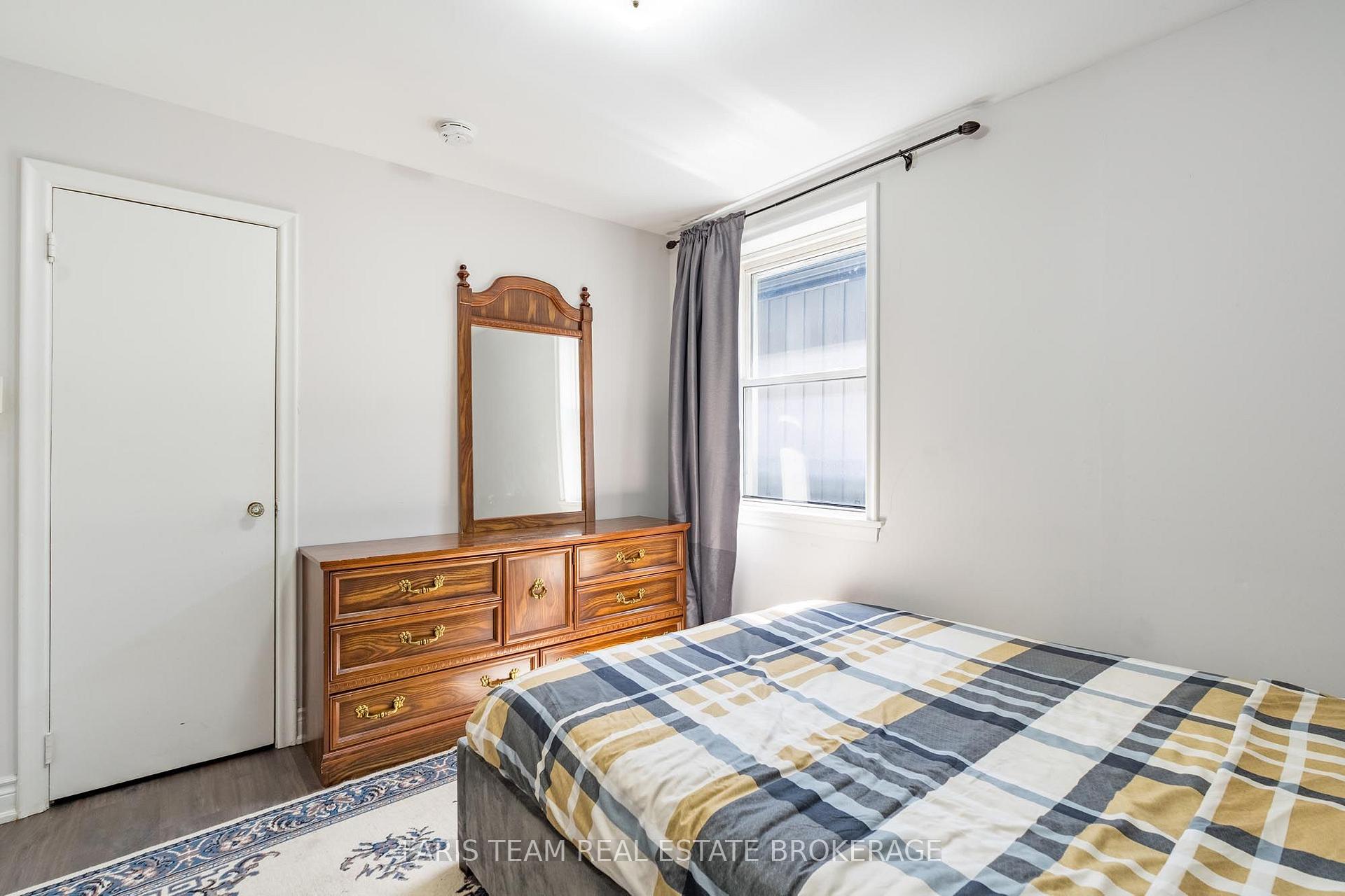 Photo 16 of 136 Oriole Drive, East Gwillimbury, Holland Landing — HOMEH