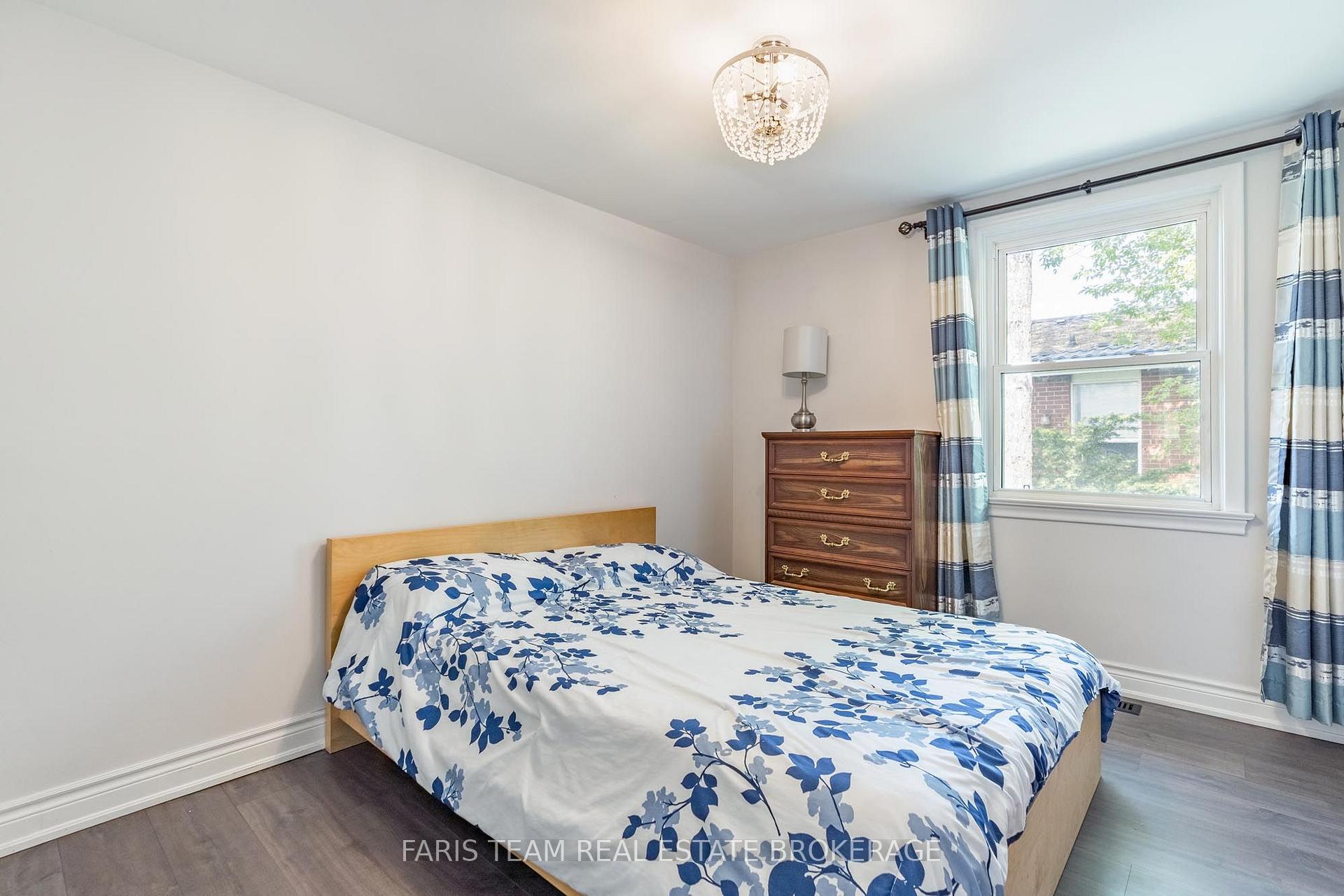 Photo 17 of 136 Oriole Drive, East Gwillimbury, Holland Landing — HOMEH