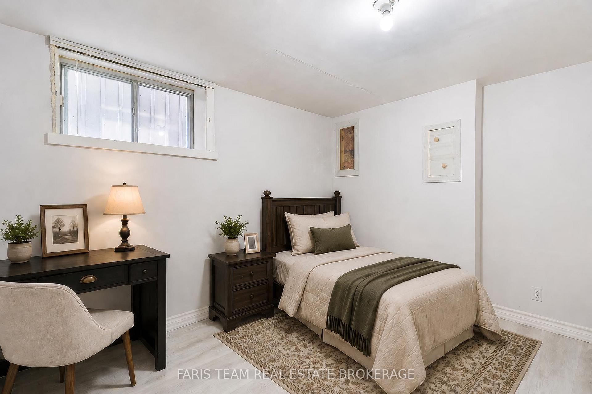 Photo 28 of 136 Oriole Drive, East Gwillimbury, Holland Landing — HOMEH