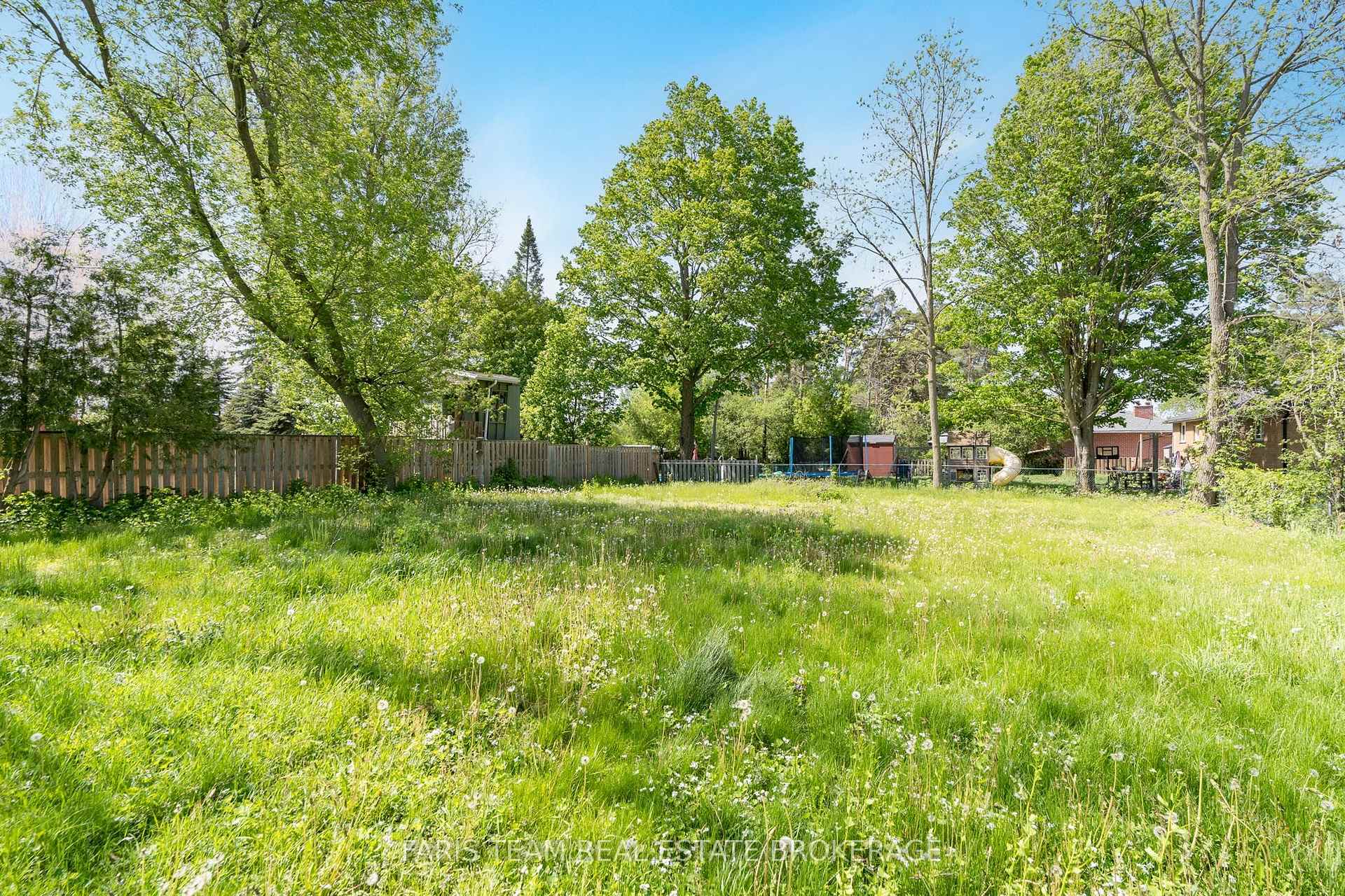 Photo 35 of 136 Oriole Drive, East Gwillimbury, Holland Landing — HOMEH
