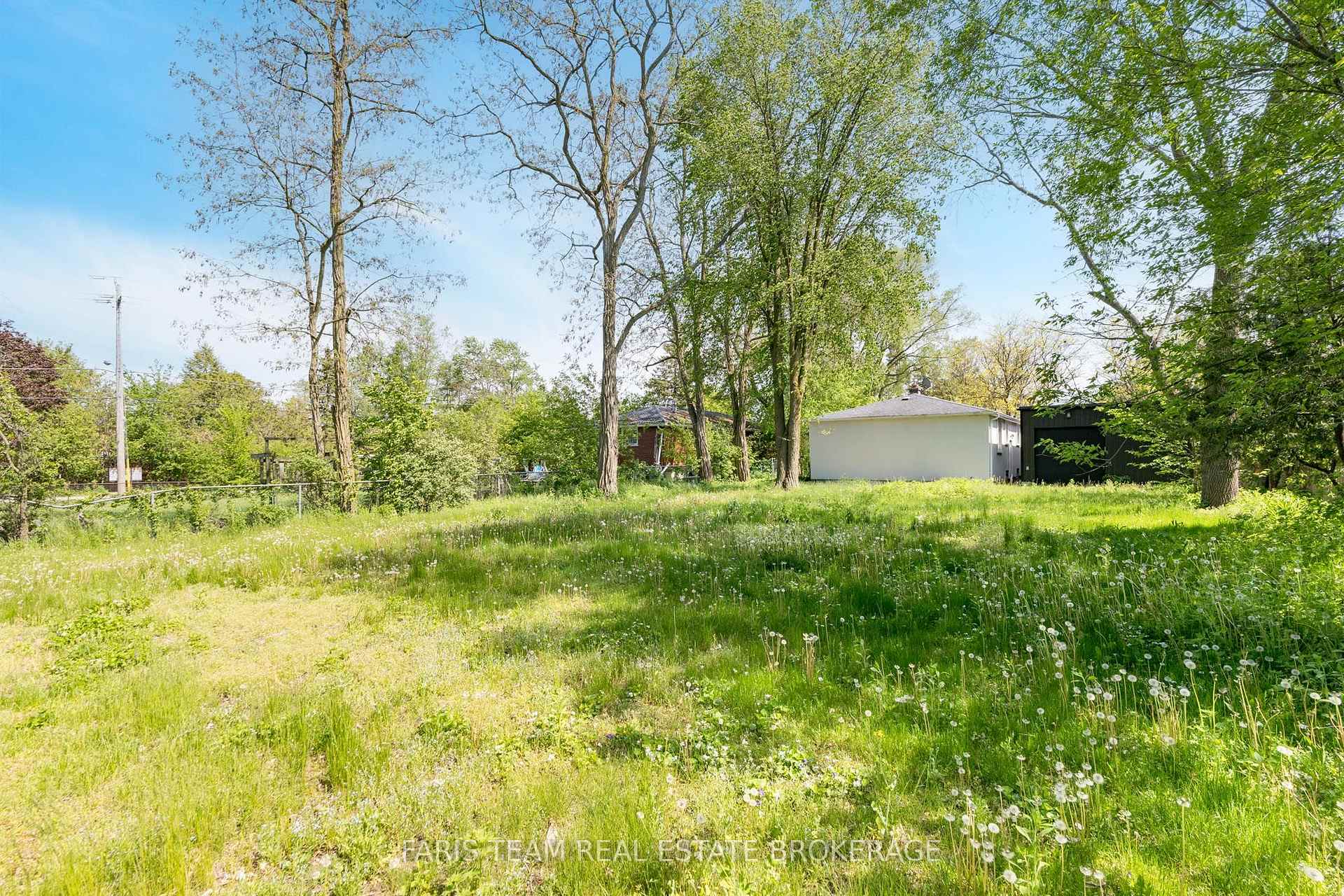 Photo 37 of 136 Oriole Drive, East Gwillimbury, Holland Landing — HOMEH