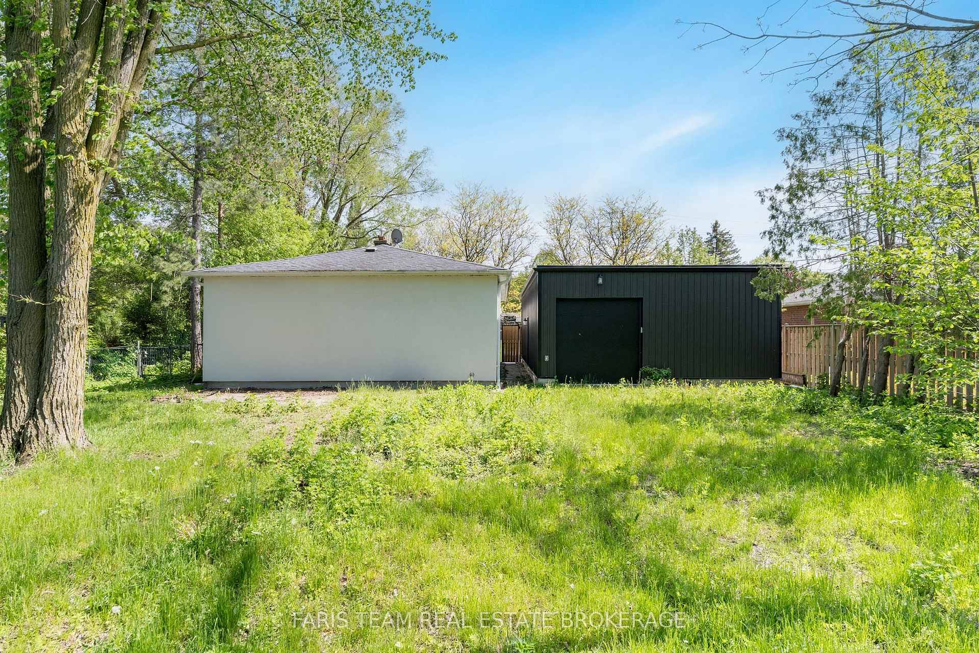 Photo 38 of 136 Oriole Drive, East Gwillimbury, Holland Landing — HOMEH