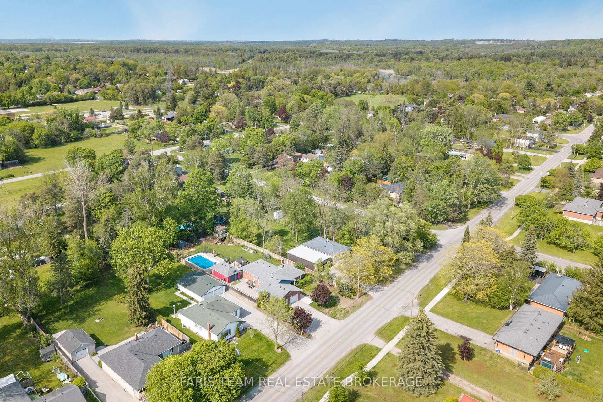 Photo 41 of 136 Oriole Drive, East Gwillimbury, Holland Landing — HOMEH