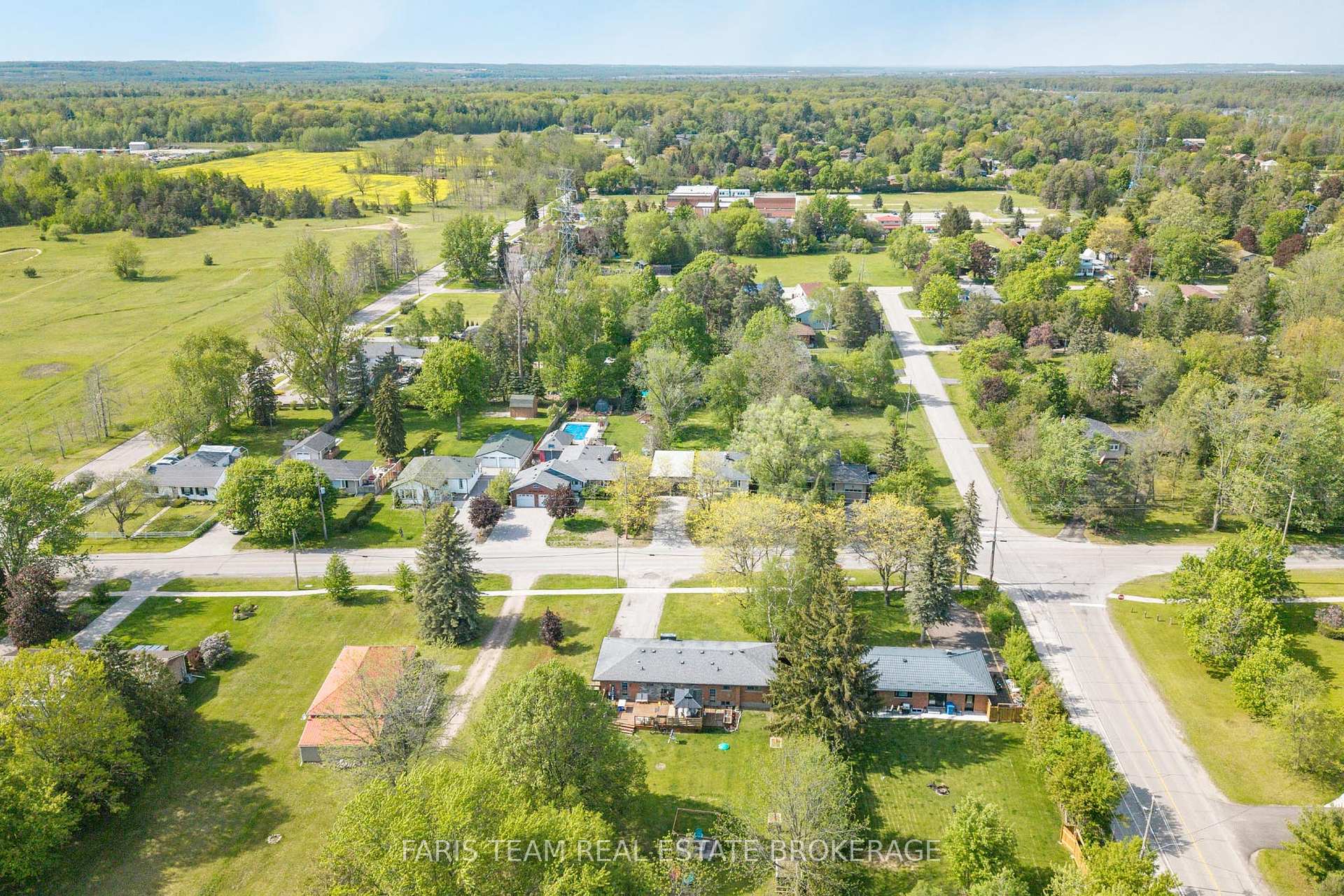 Photo 42 of 136 Oriole Drive, East Gwillimbury, Holland Landing — HOMEH
