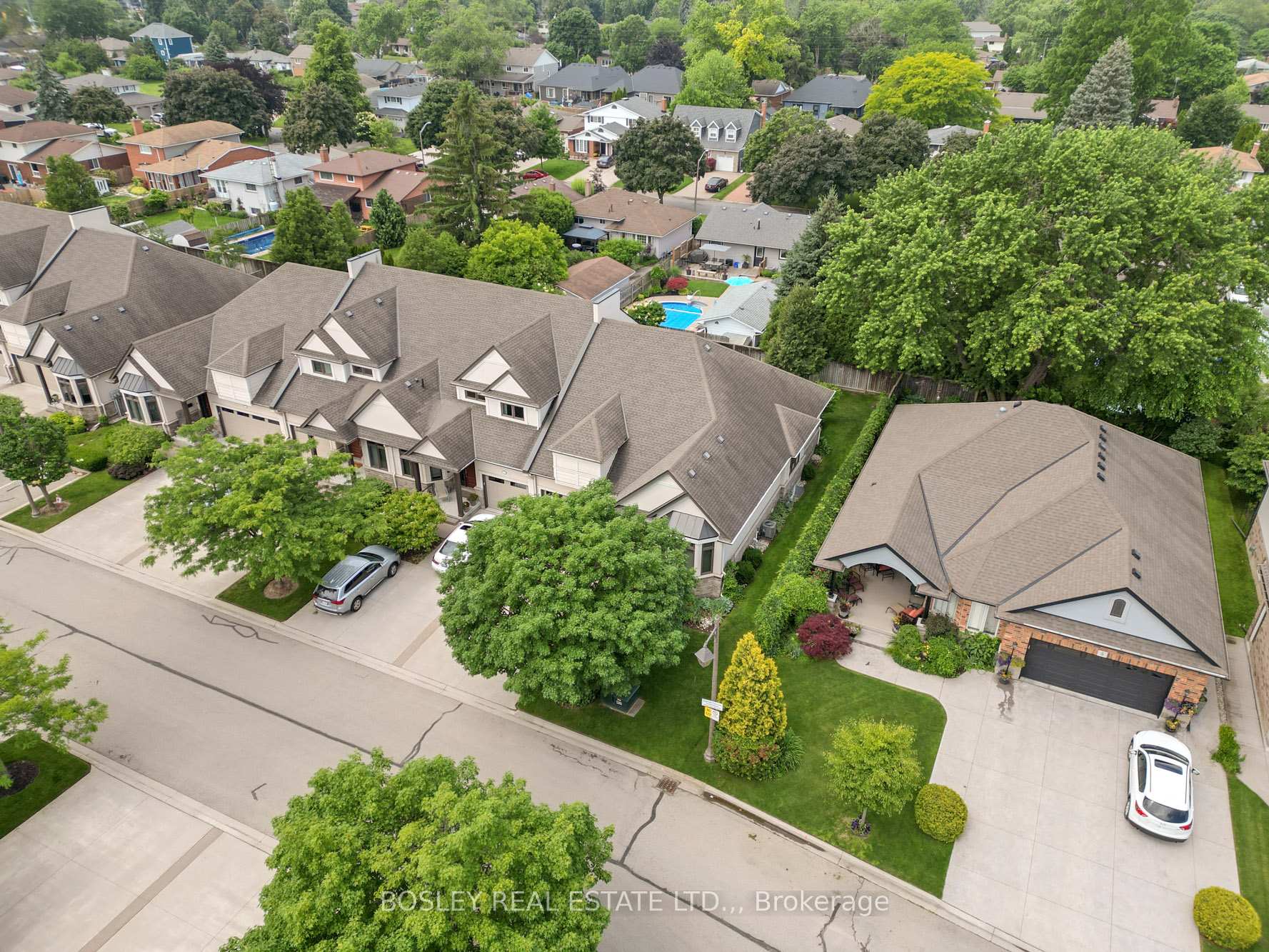 Photo 37 of 1 Emerald Common, St. Catharines, Lakeshore — HOMEH