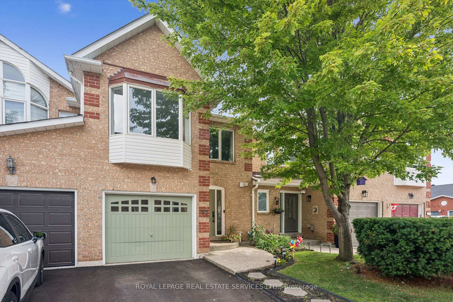 Photo 3 of Unit 66, 1240 Westview Terrace, Oakville, West Oak Trails — HOMEH