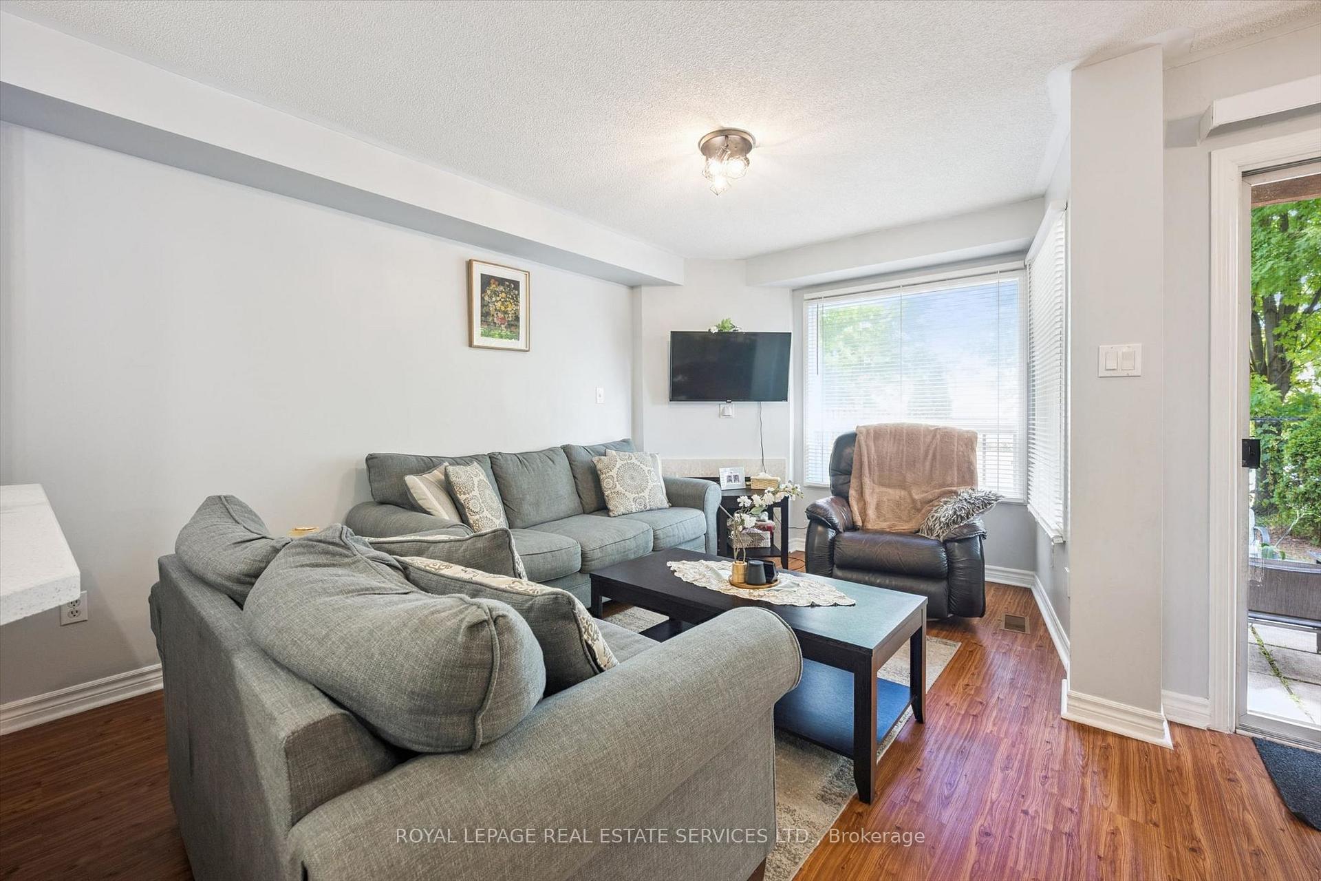 Photo 9 of Unit 66, 1240 Westview Terrace, Oakville, West Oak Trails — HOMEH